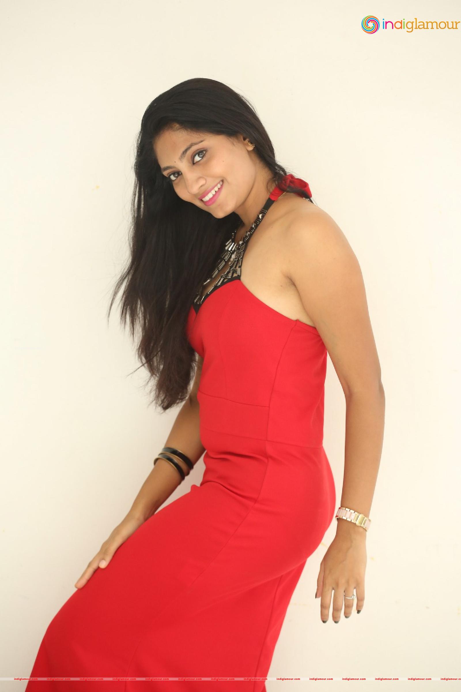 Gehana Actress hd photo