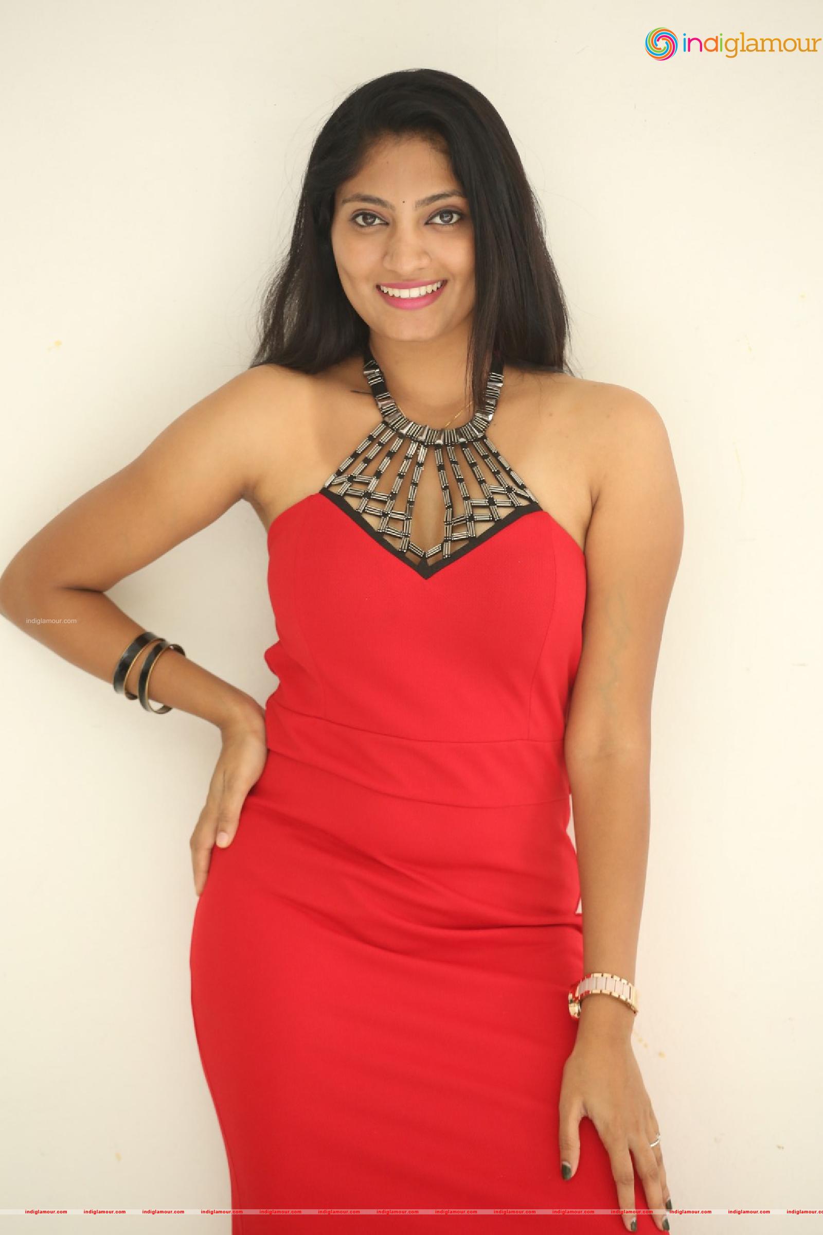 Gehana Actress hd photo