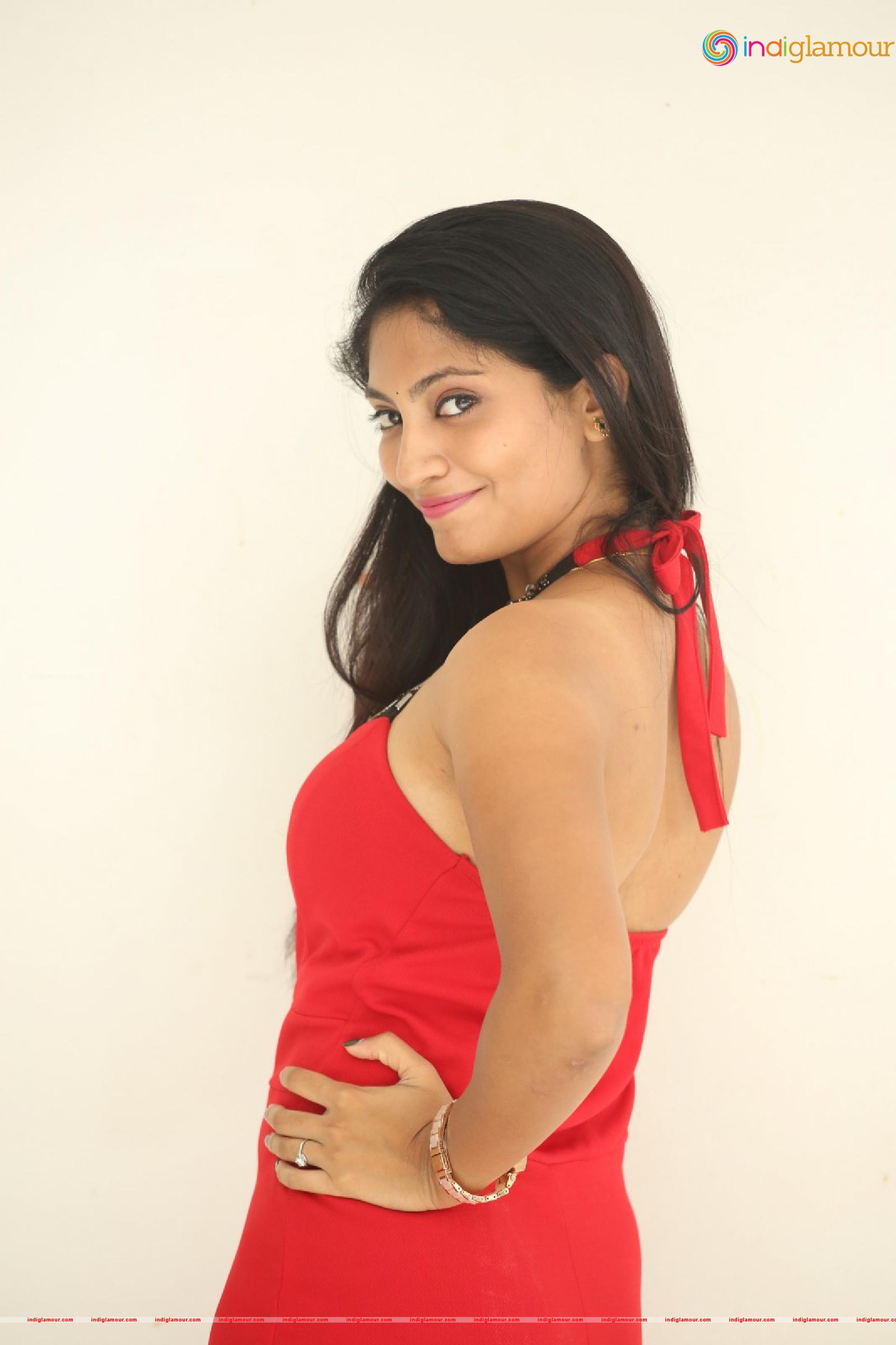 Gehana Actress hd photo
