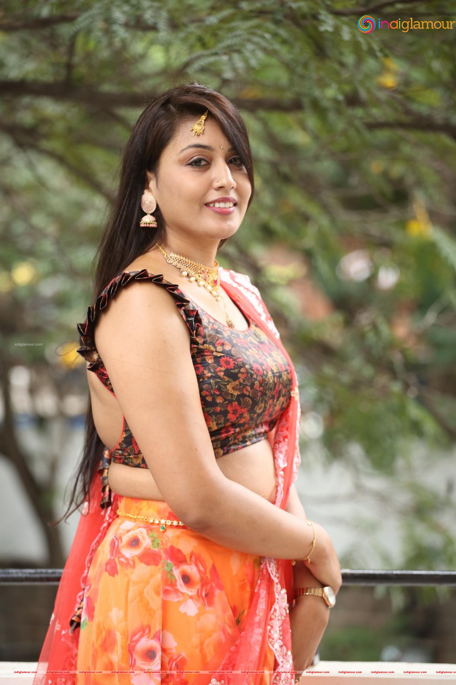 Madhavi Actress hd photo