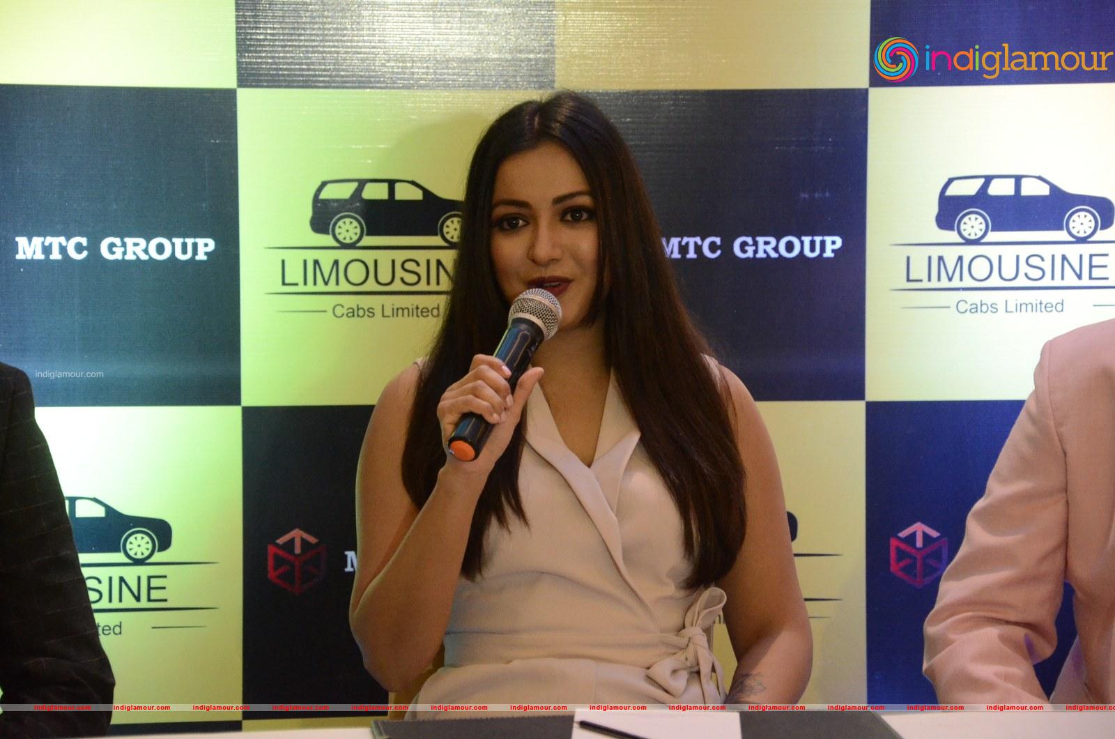 Catherine Tresa Actress hd photo