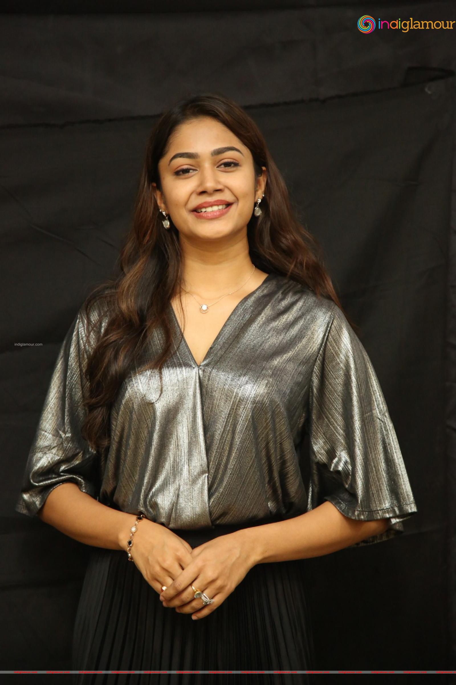 Jasmine Actress hd photo