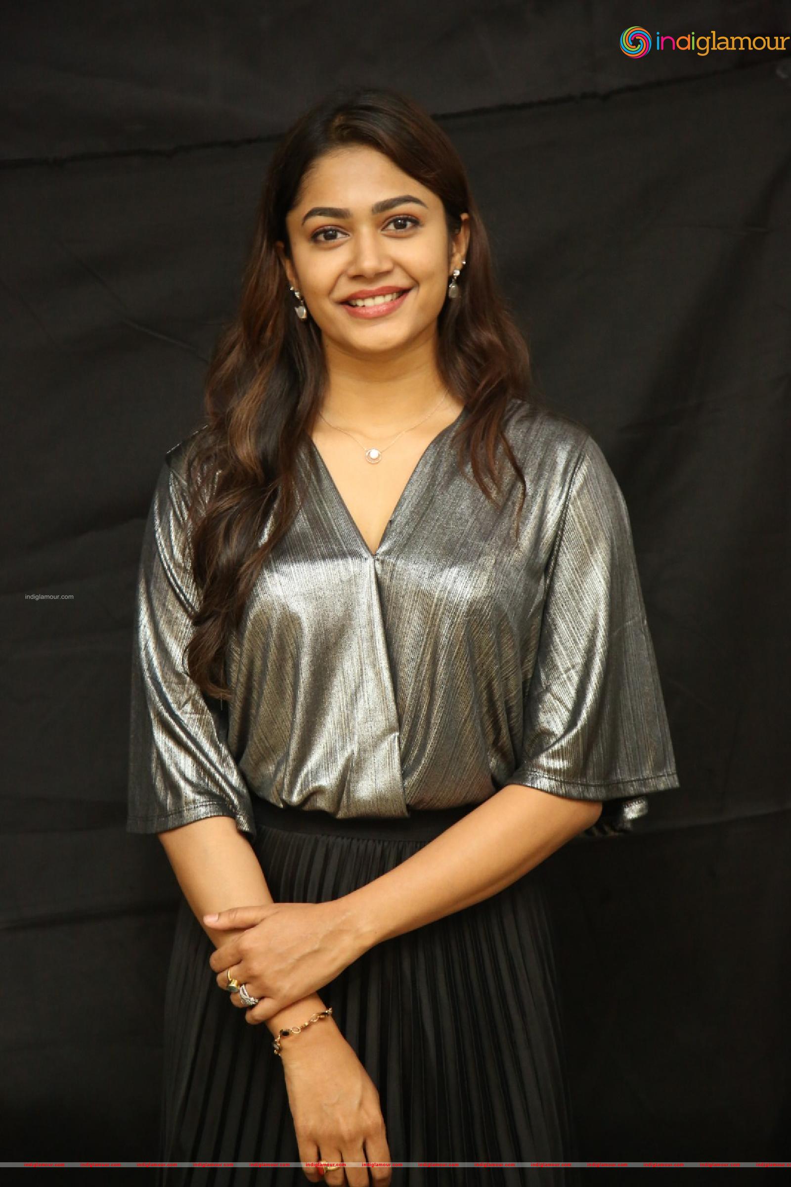 Jasmine Actress hd photo