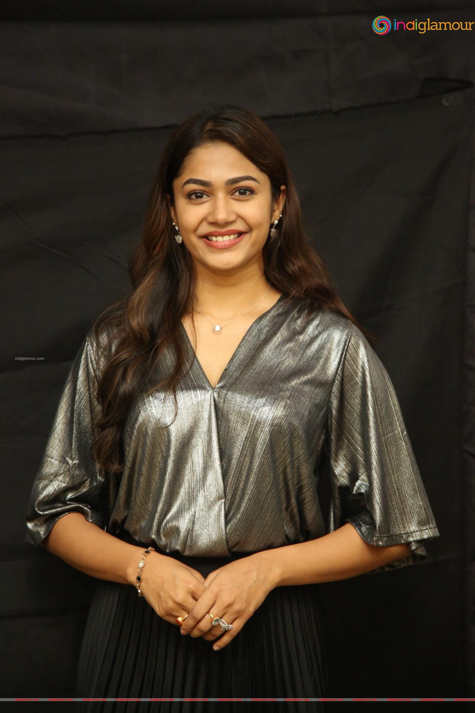 Jasmine Actress hd photo