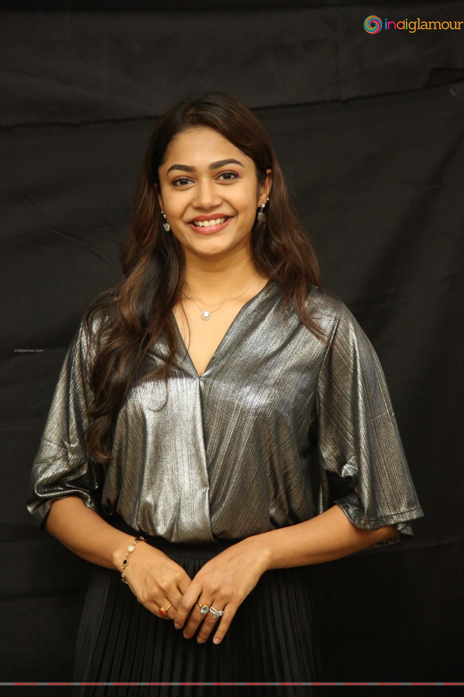 Jasmine Actress hd photo