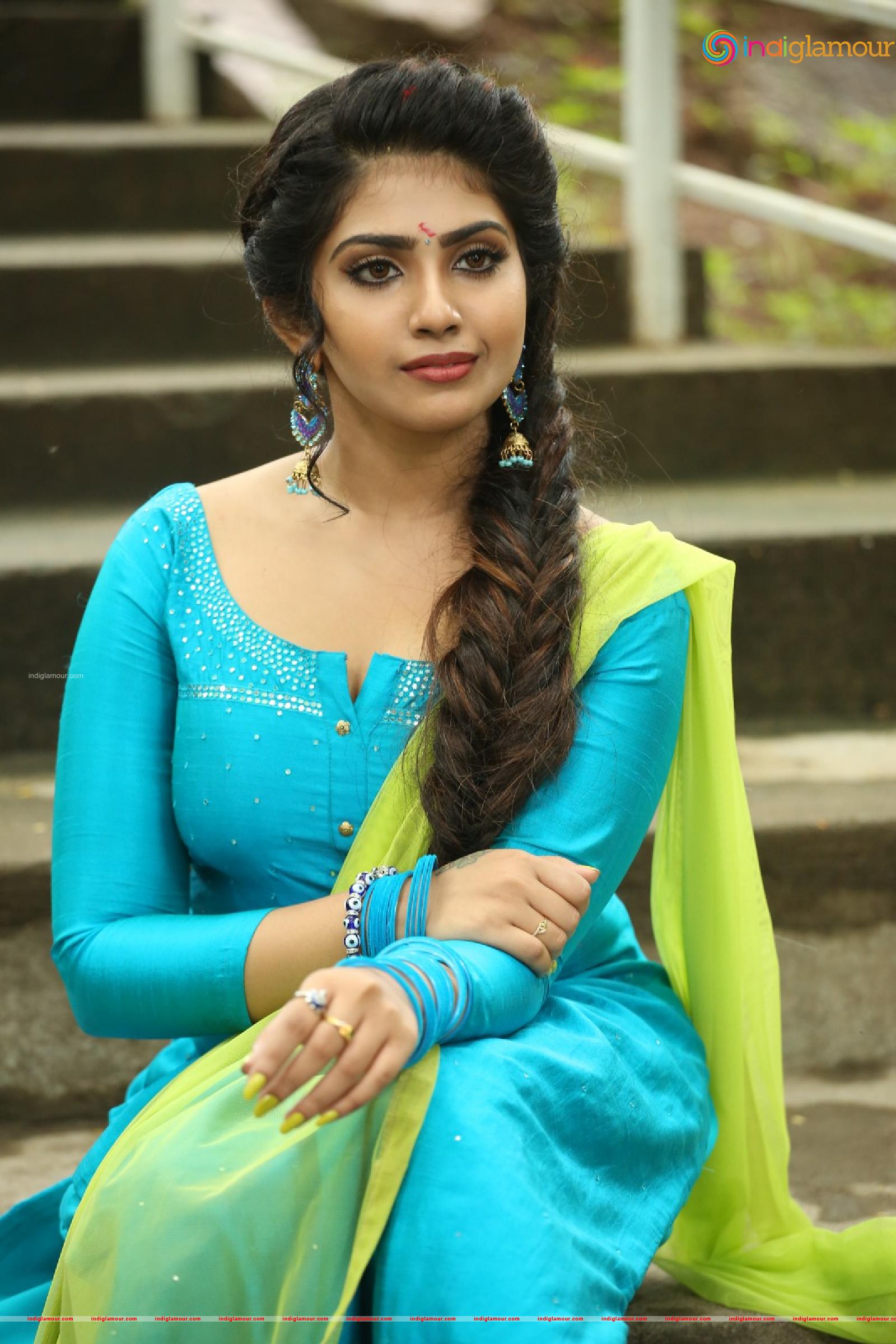 Varsha Viswanatham Actress hd photo