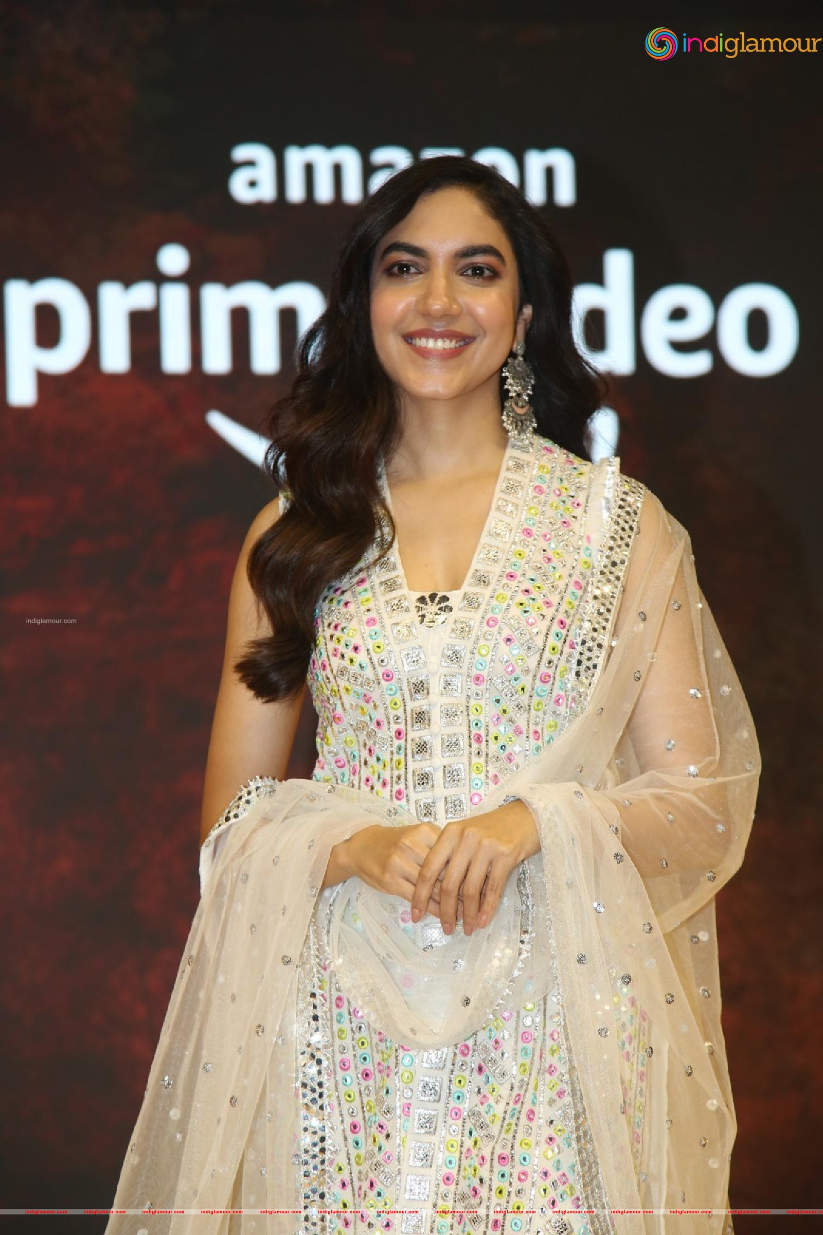 Ritu Varma Actress hd photo