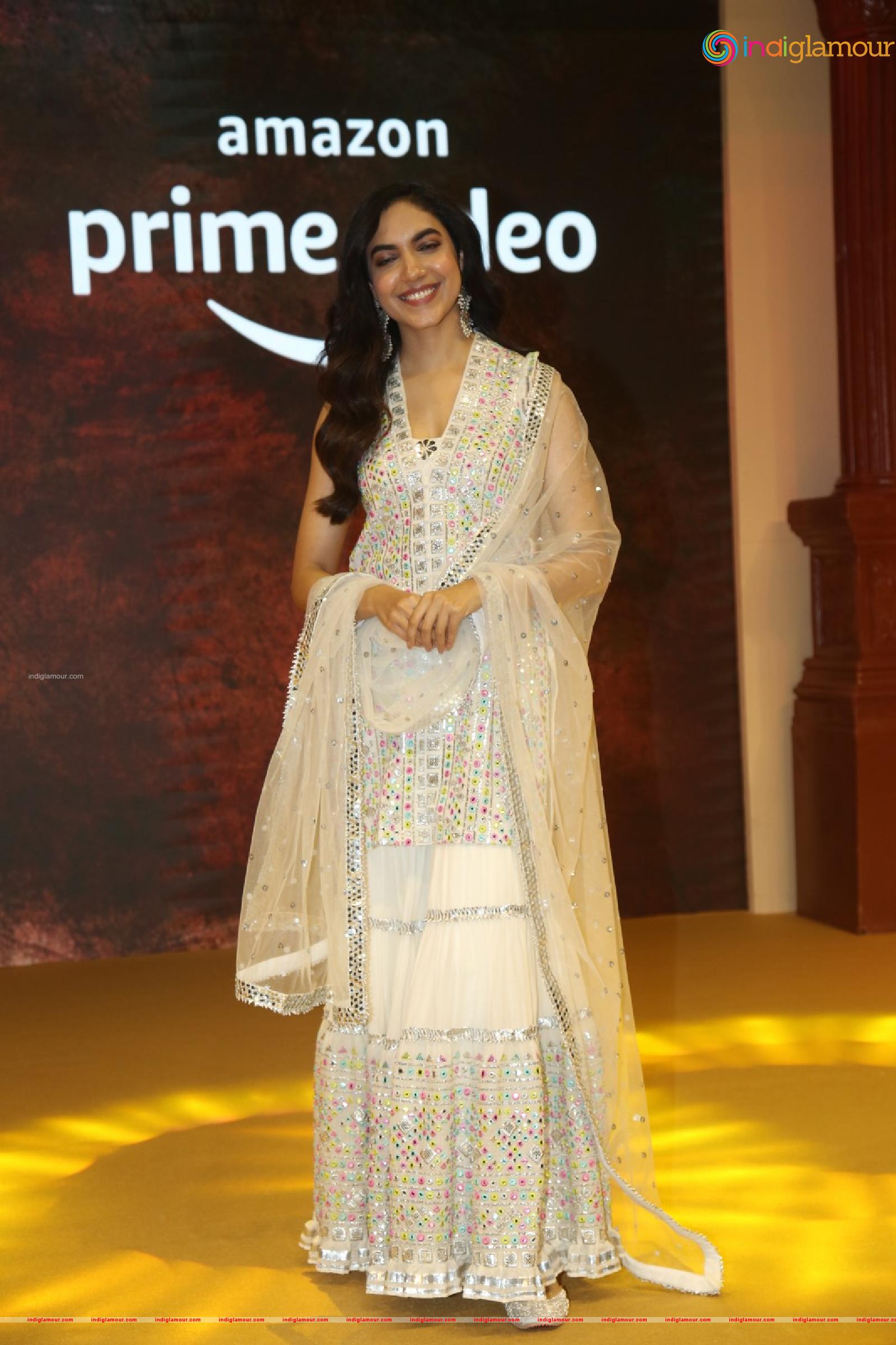 Ritu Varma Actress hd photo