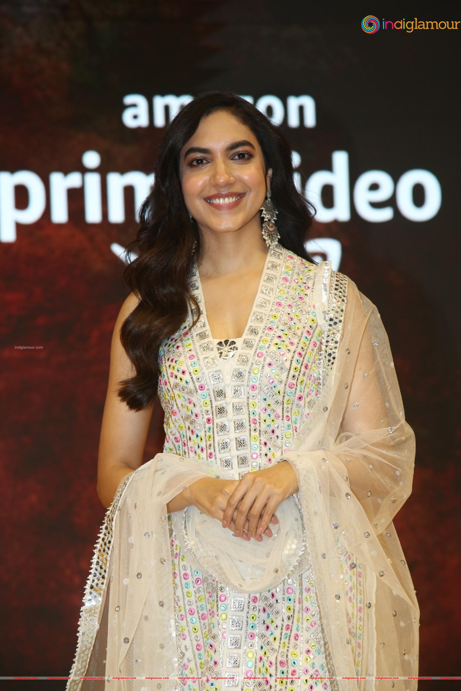Ritu Varma Actress hd photo