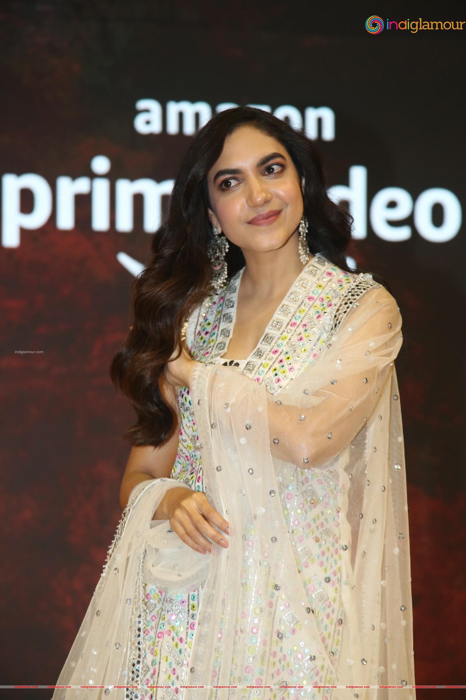 Ritu Varma Actress hd photo