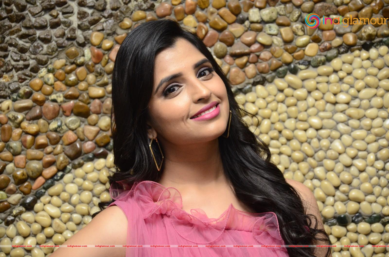 Syamala Actress hd photo