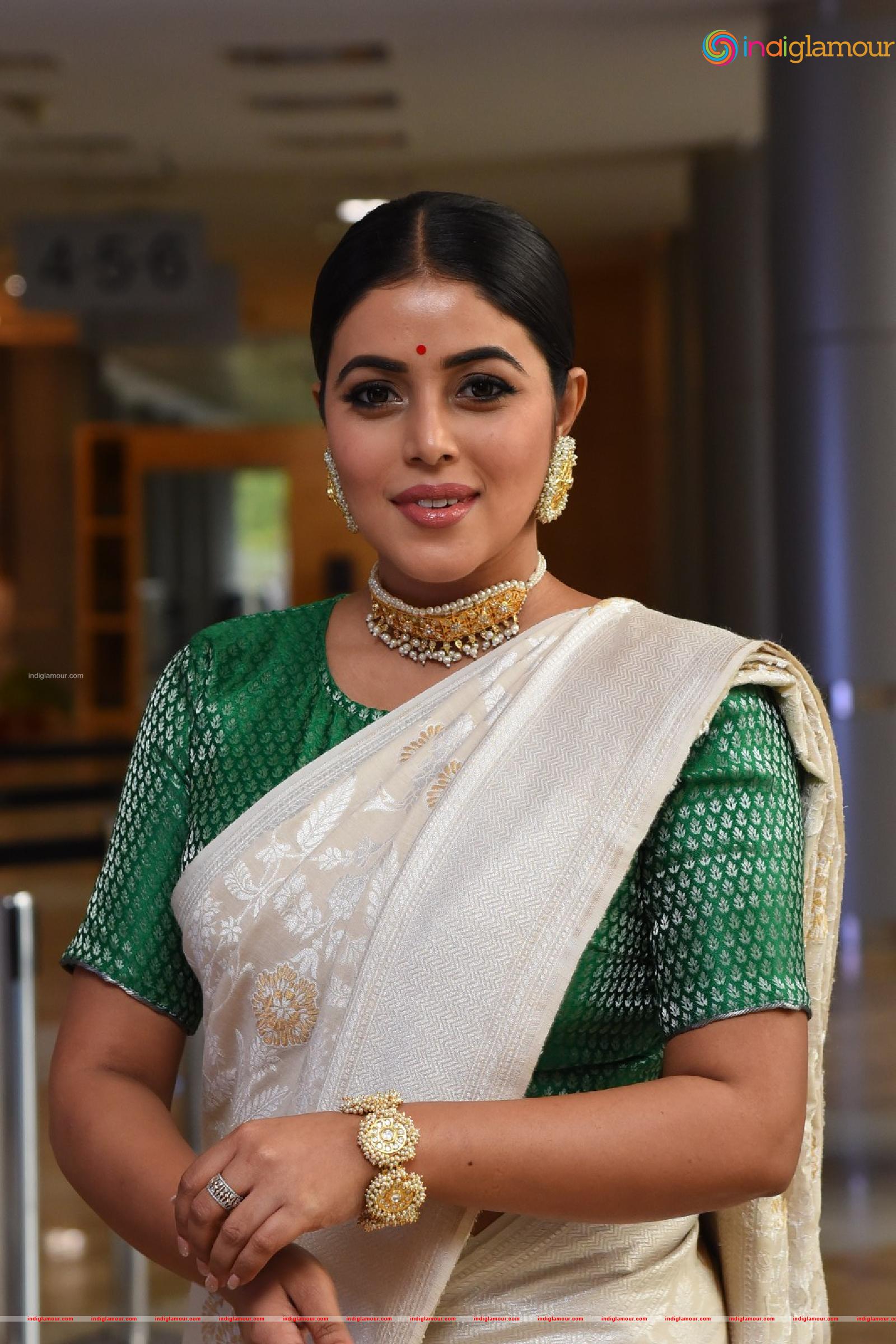 Shamna Kasim Actress hd photo