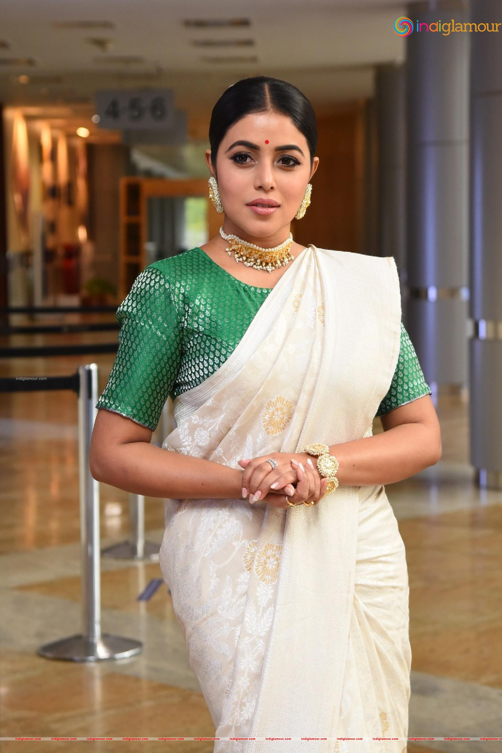Shamna Kasim Actress hd photo