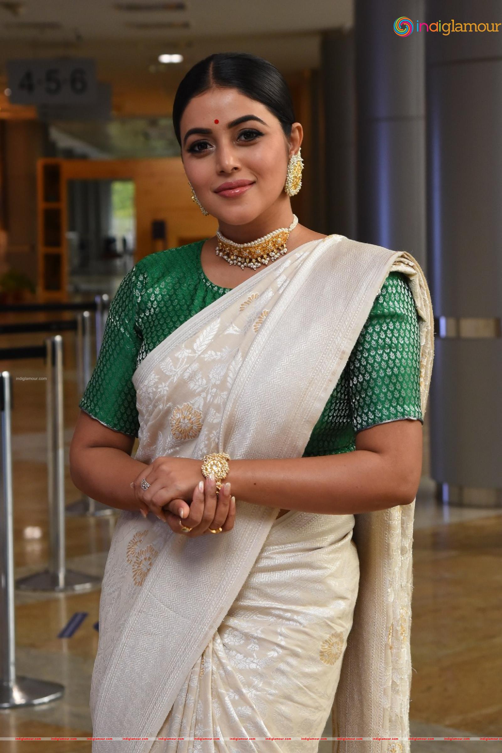 Shamna Kasim Actress hd photo