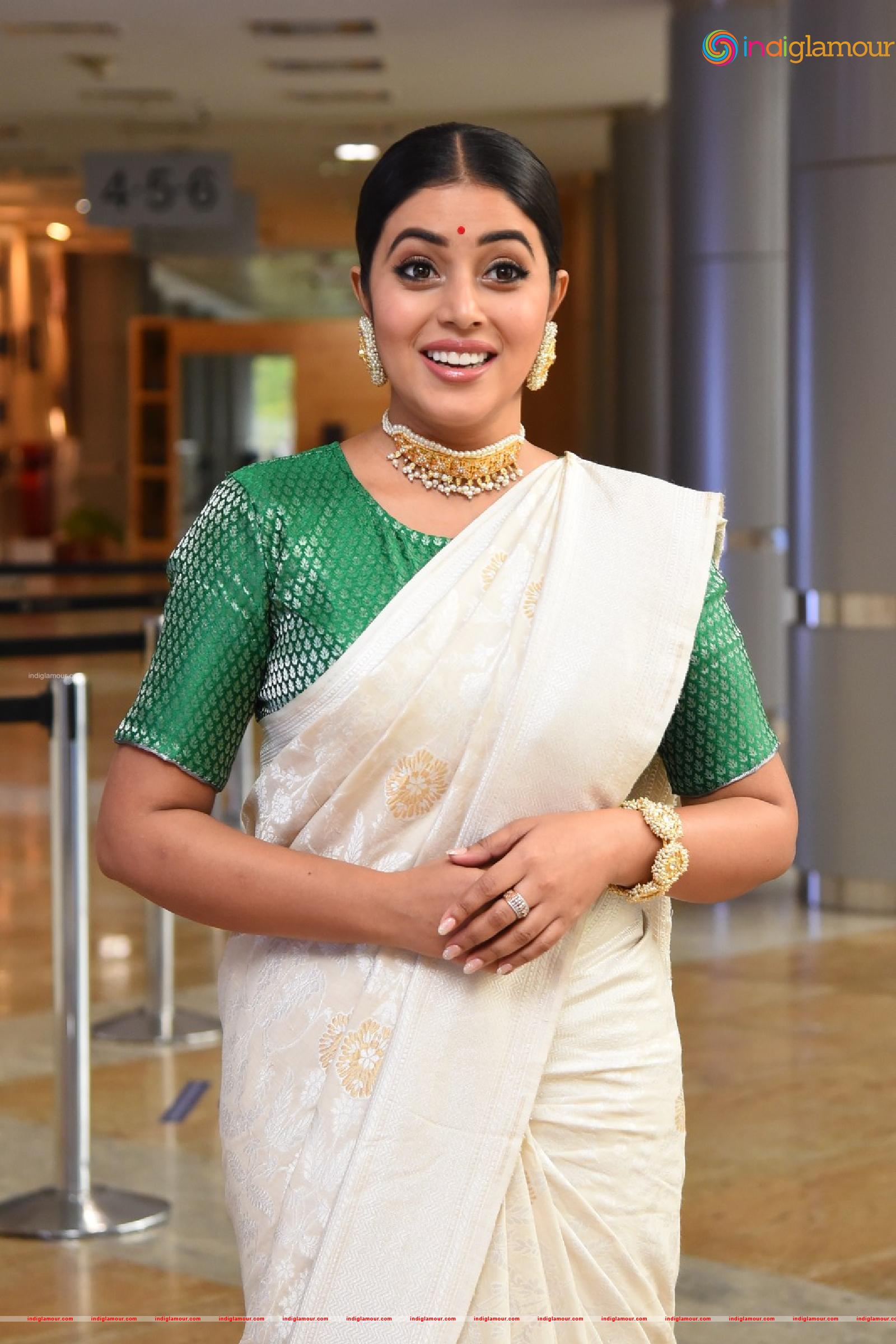 Shamna Kasim Actress hd photo