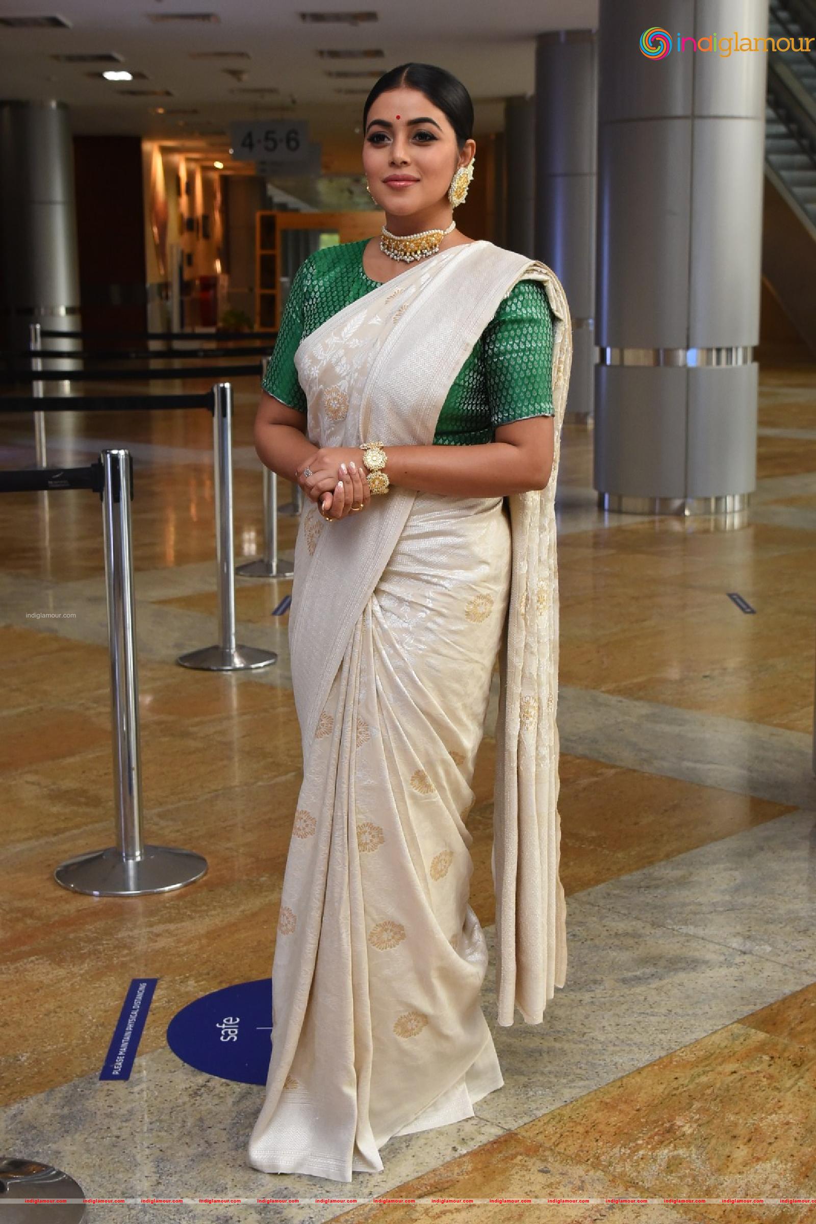 Shamna Kasim Actress hd photo