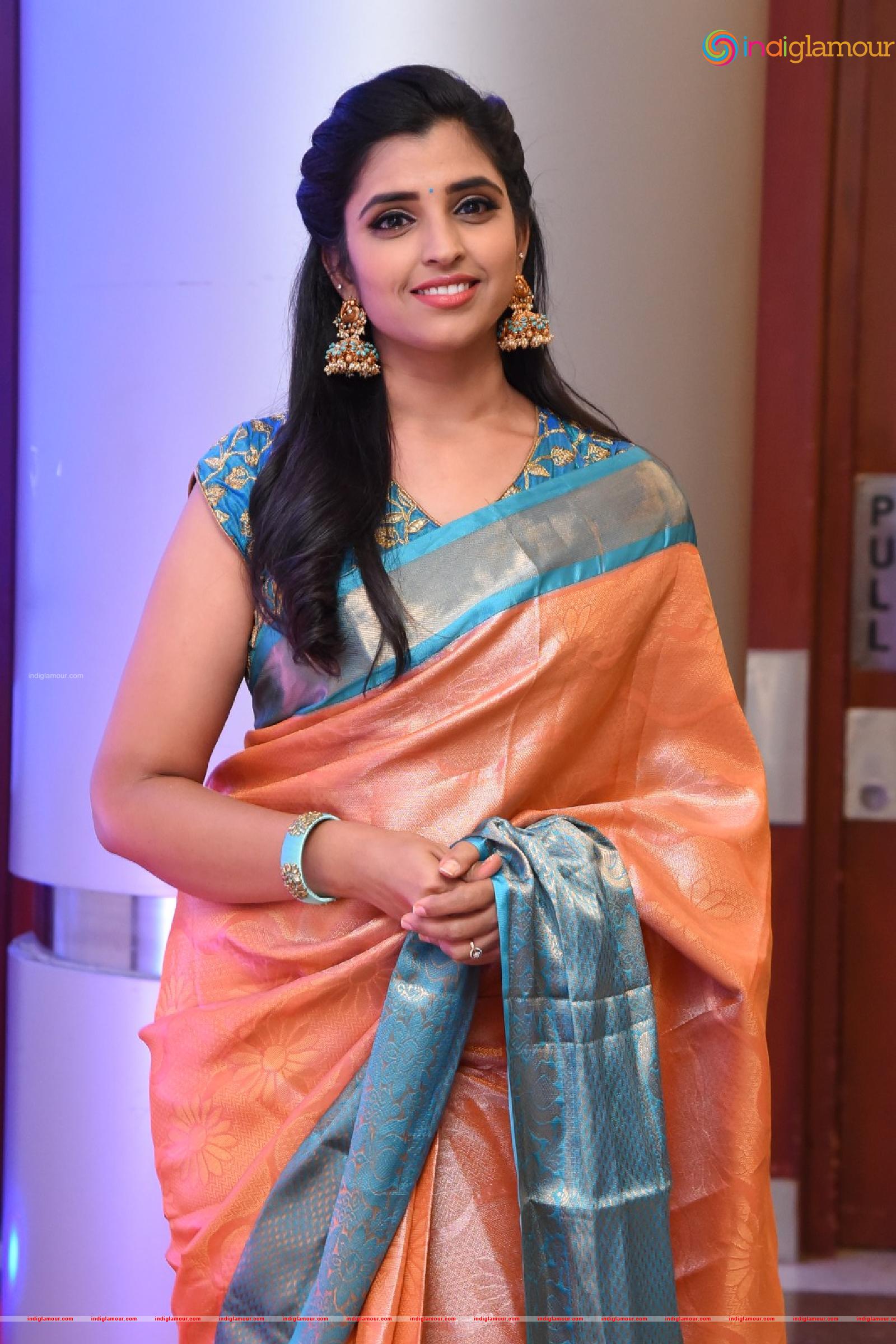 Syamala Actress hd photo