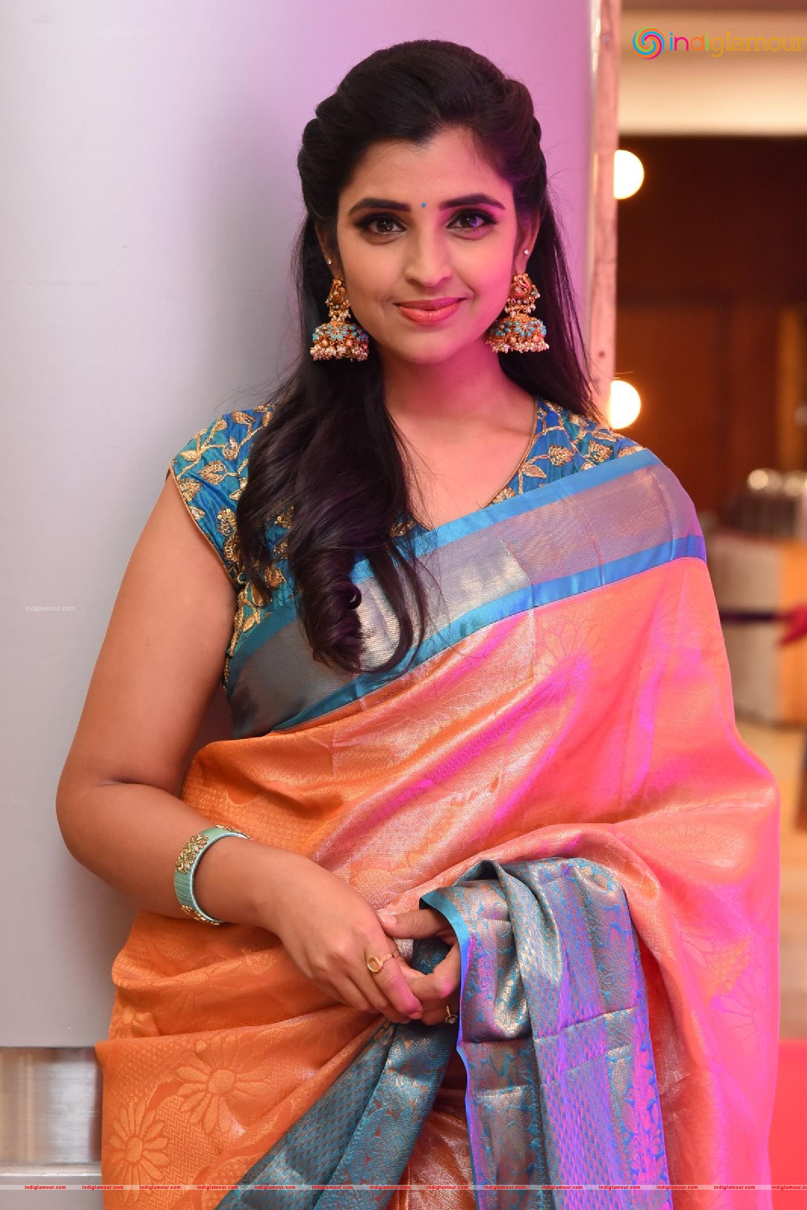 Syamala Actress hd photo
