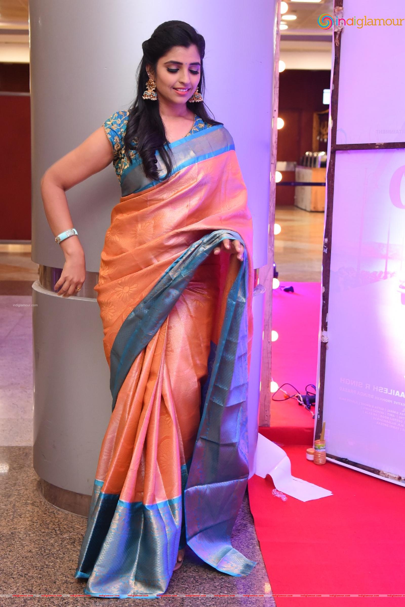 Syamala Actress hd photo