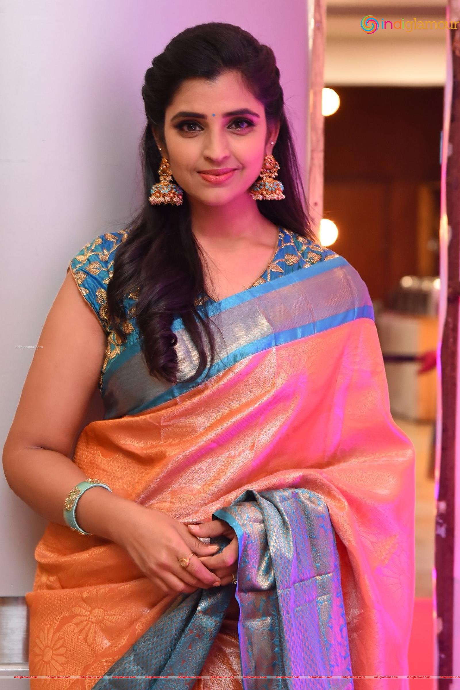 Syamala Actress hd photo