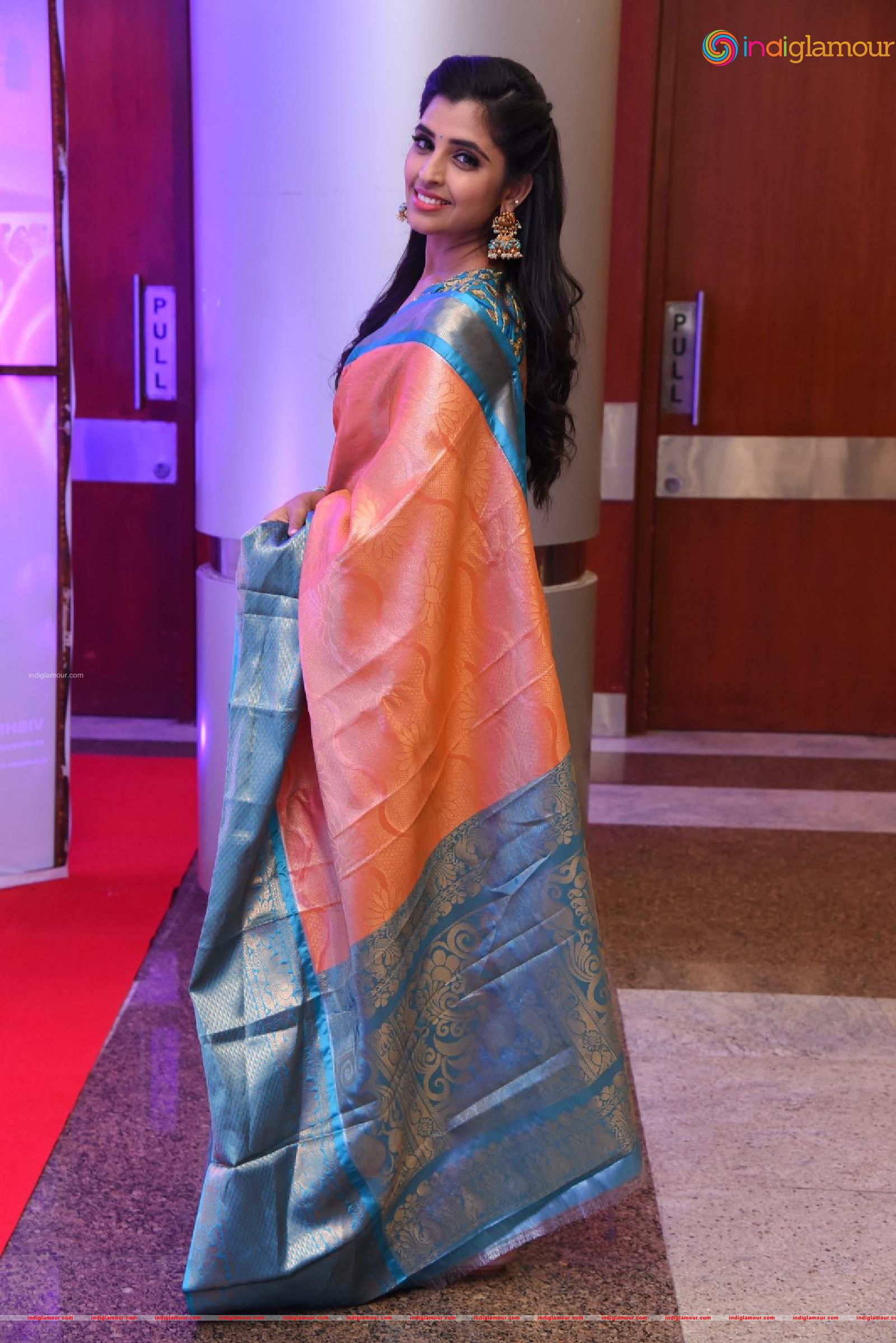 Syamala Actress hd photo