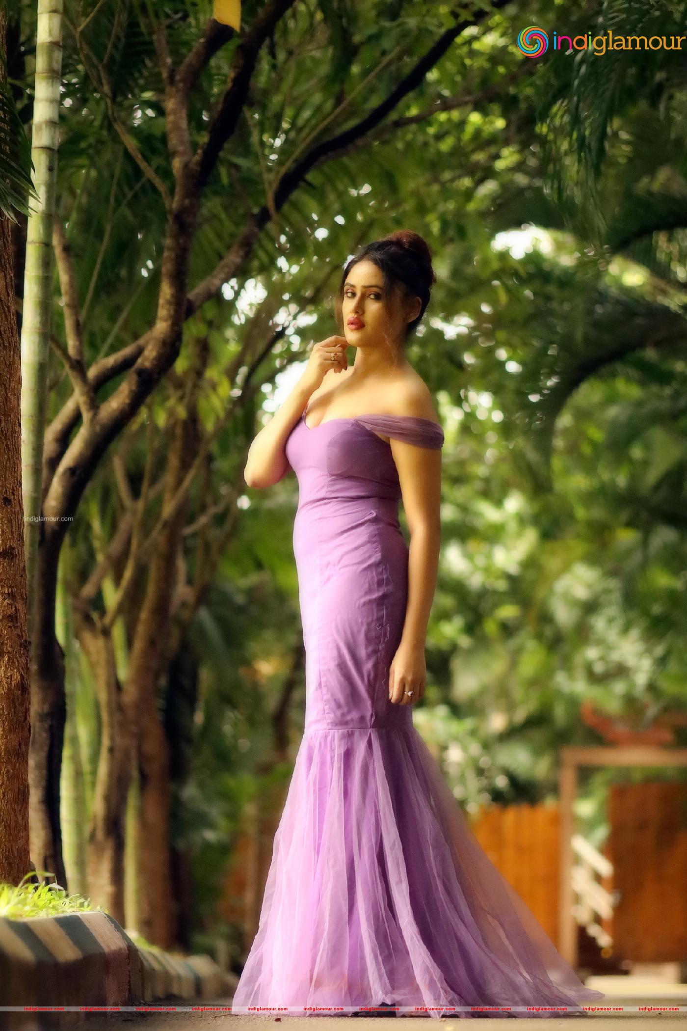 Sony Charista Actress hd photo