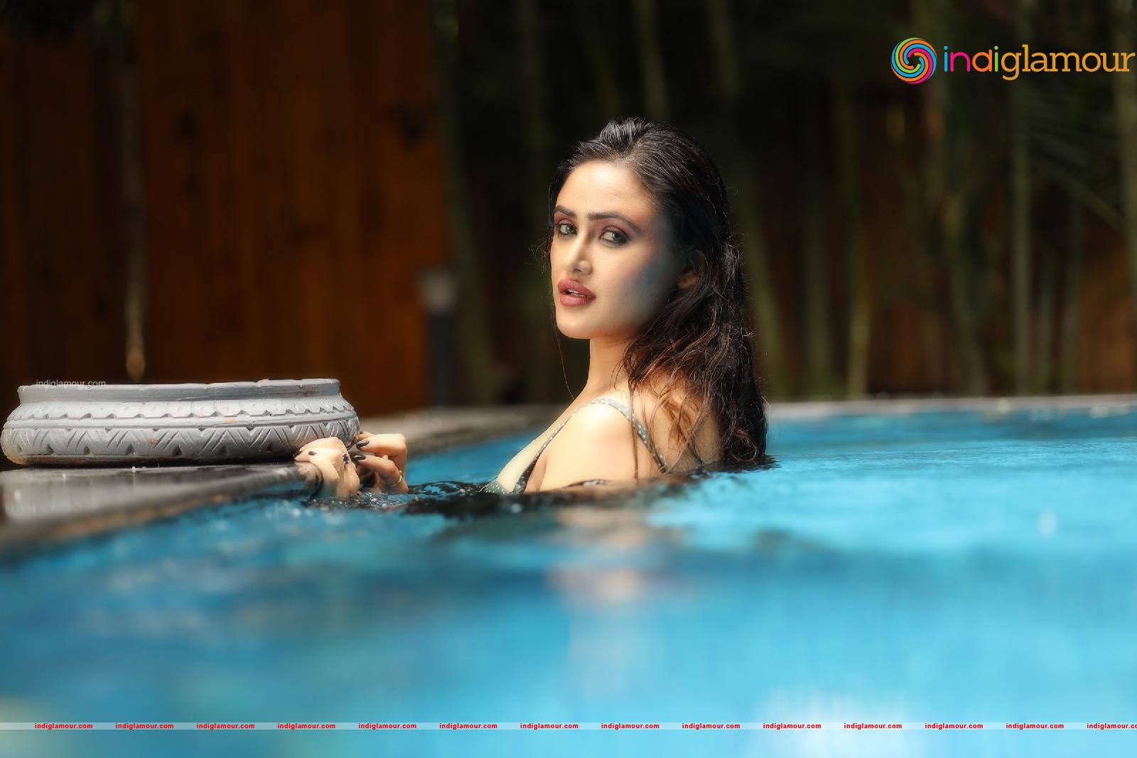 Sony Charista Actress hd photo