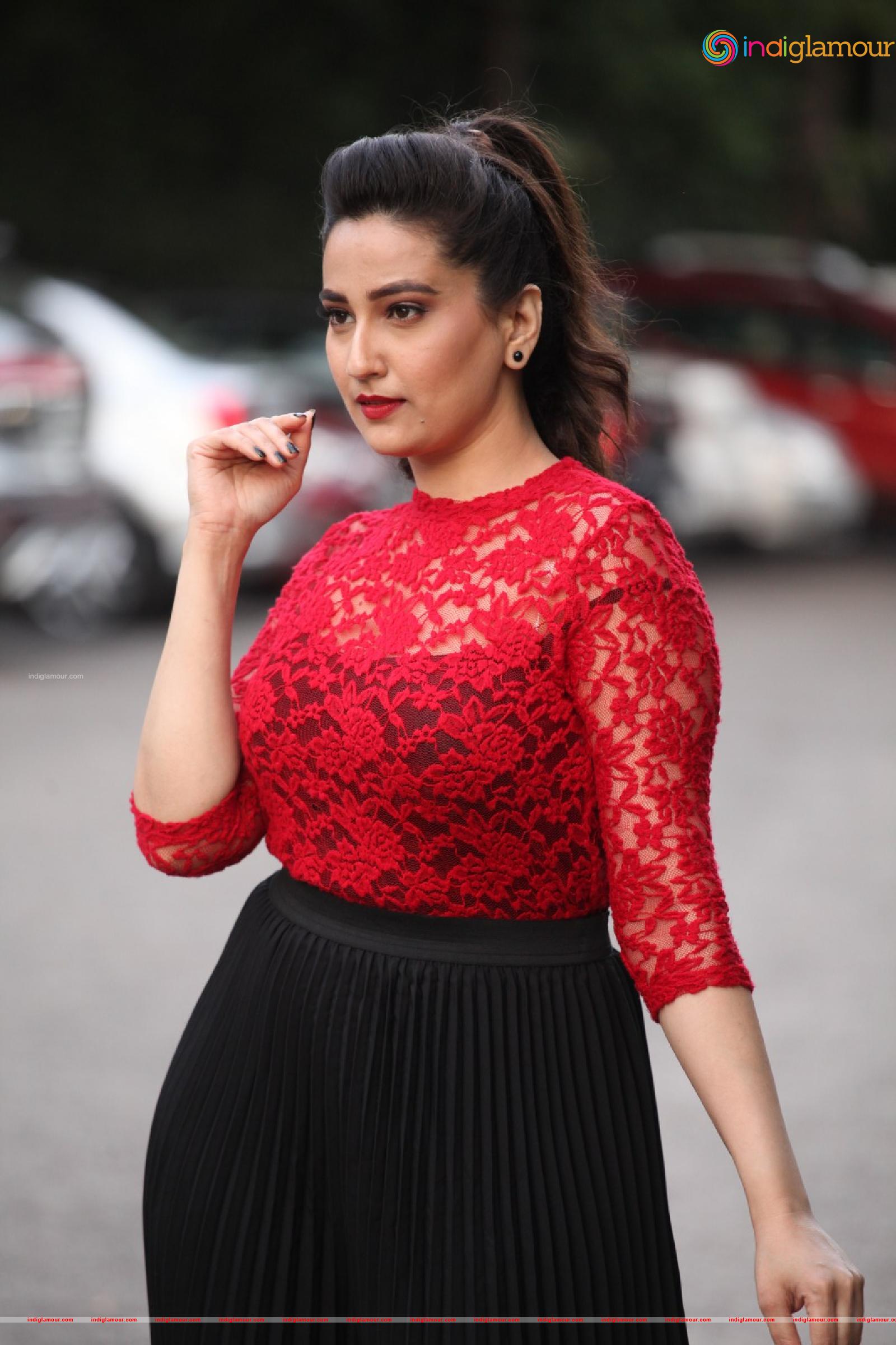 Manjusha Actress hd photo