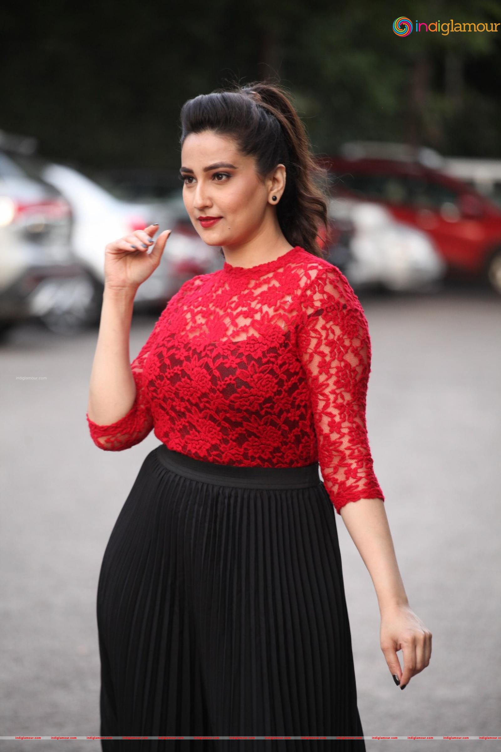 Manjusha Actress hd photo
