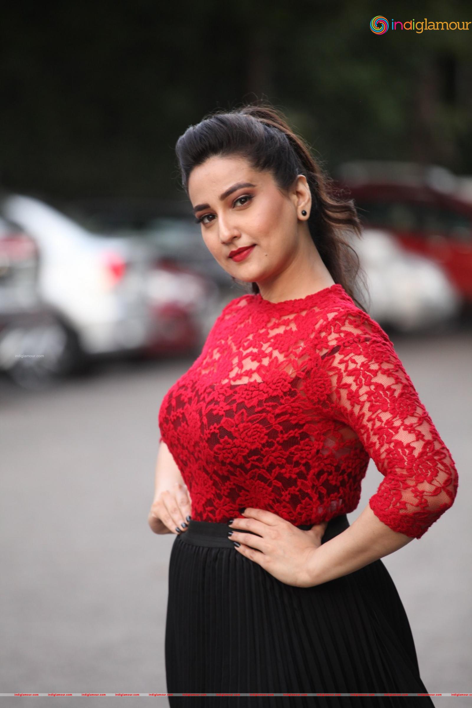 Manjusha Actress hd photo