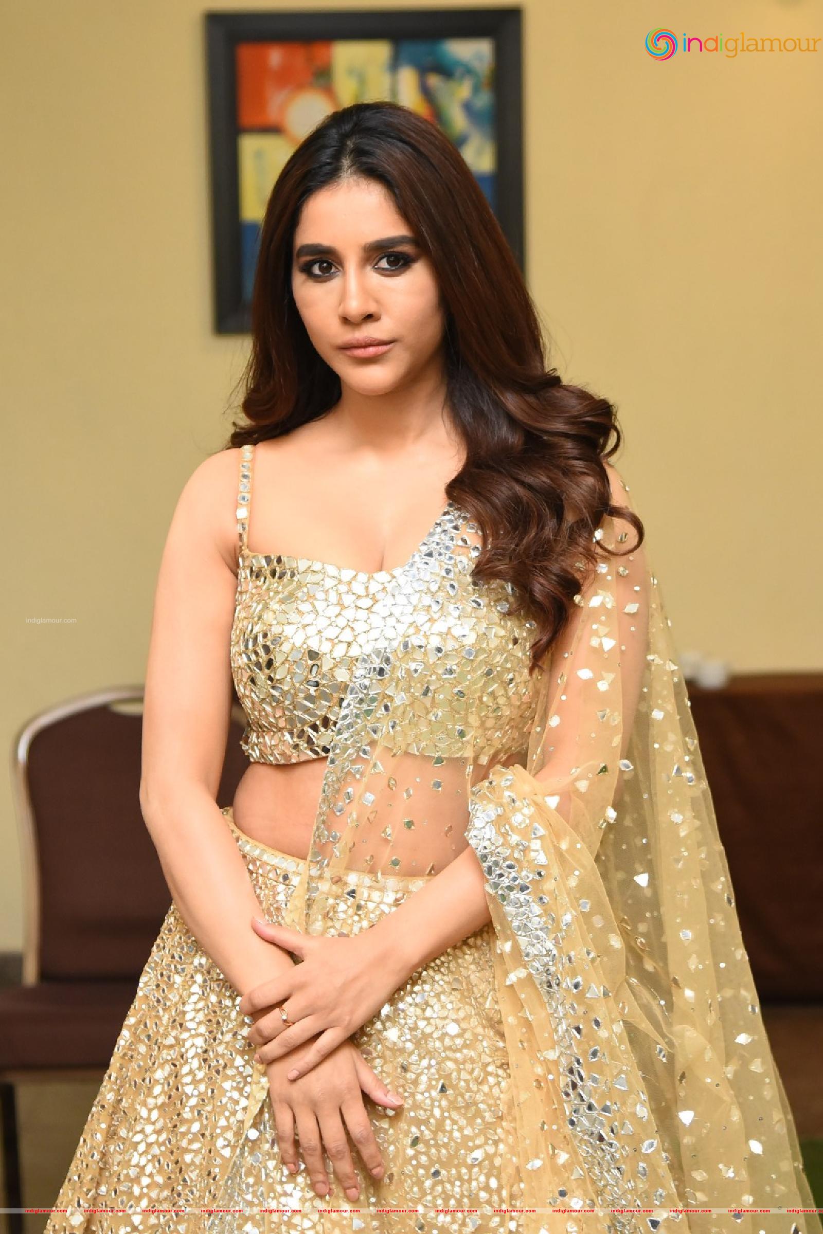 Nabha Natesh Actress hd photo