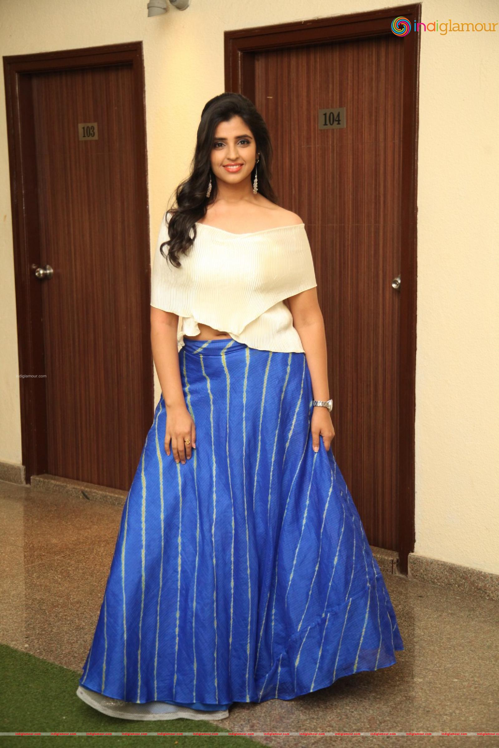 Syamala Actress hd photo
