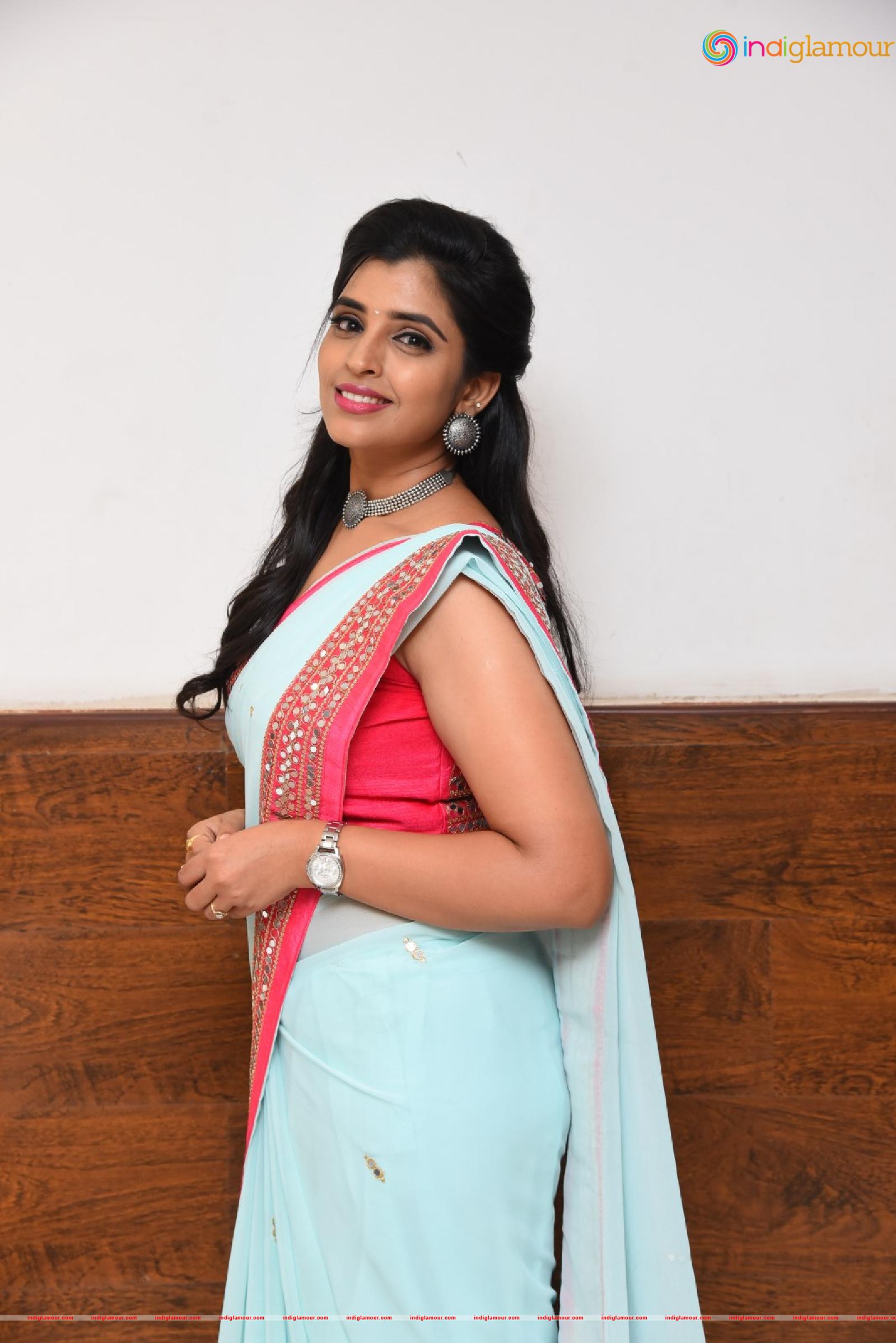 Syamala Actress hd photo