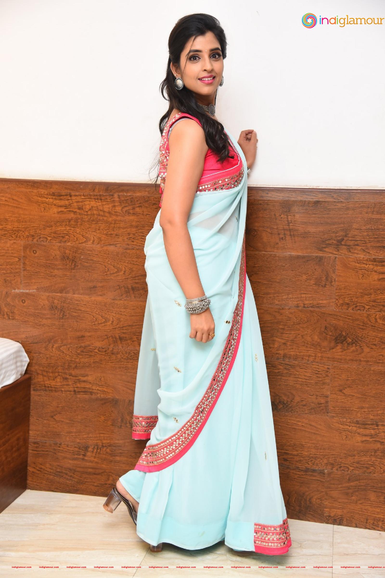 Syamala Actress hd photo