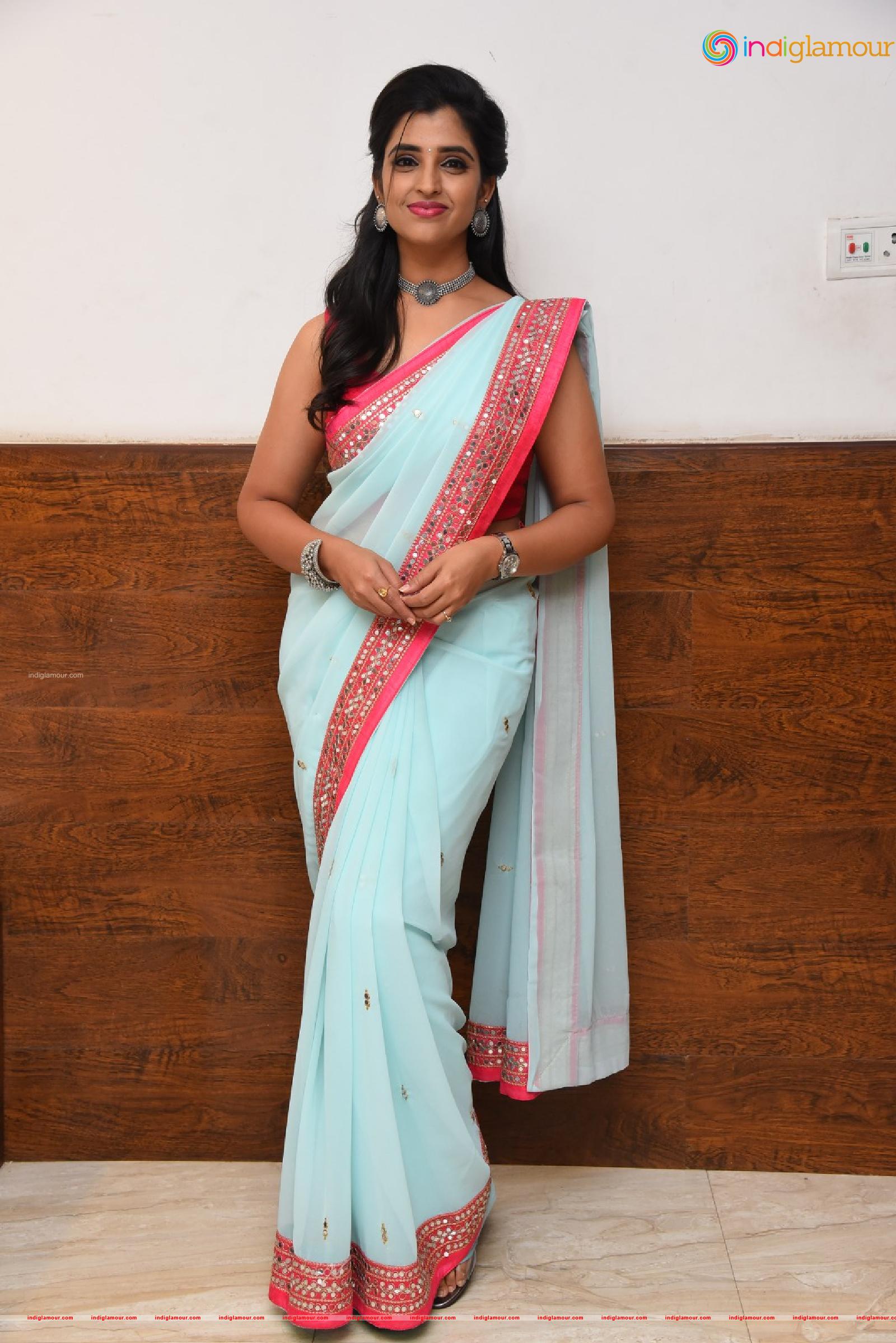 Syamala Actress hd photo