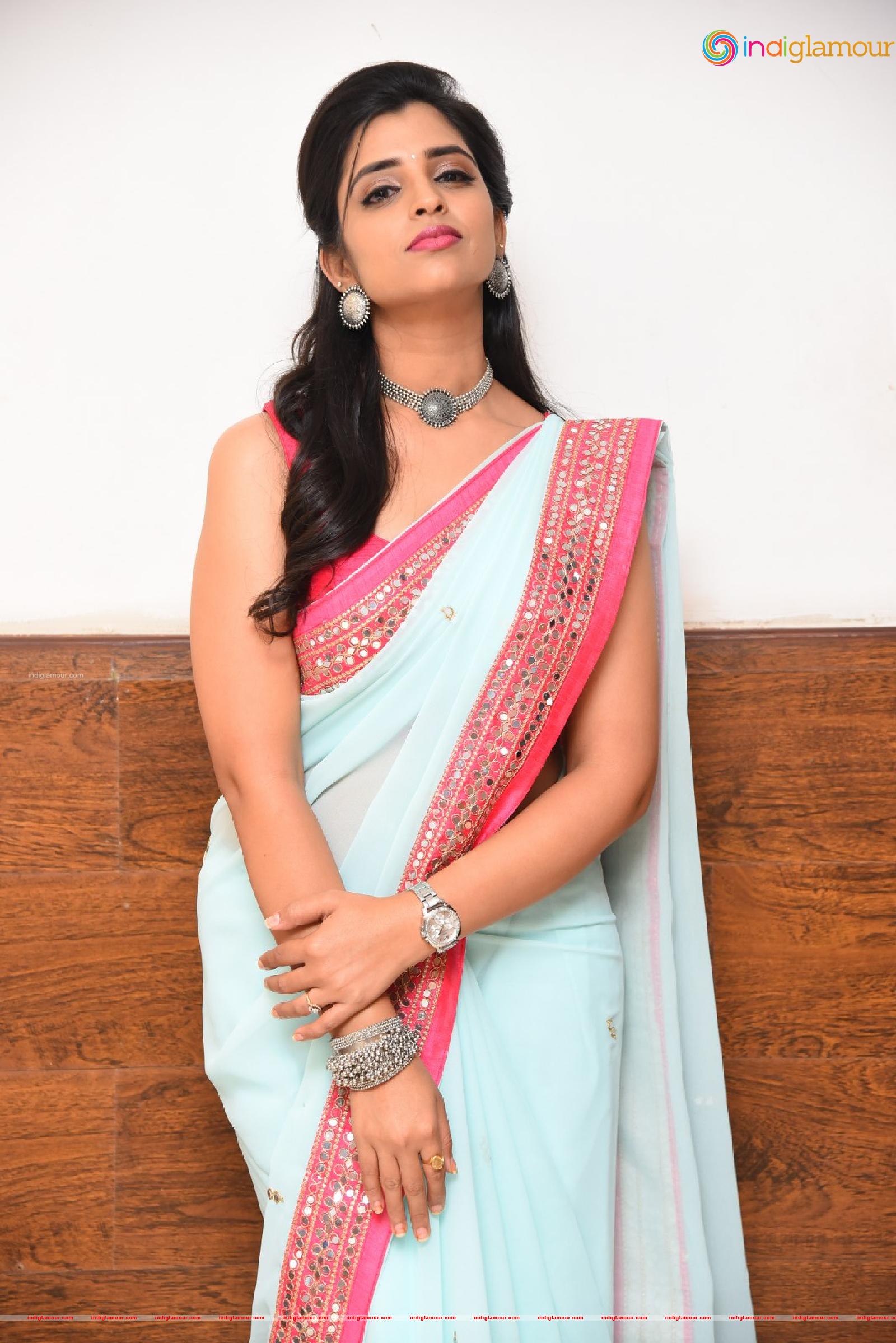 Syamala Actress hd photo