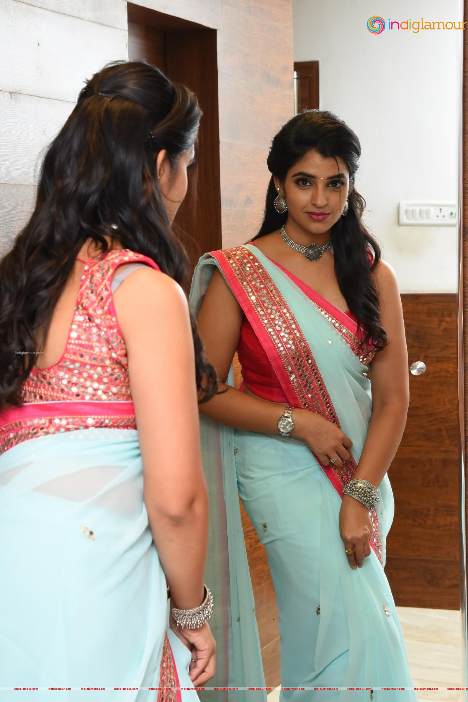Syamala Actress hd photo