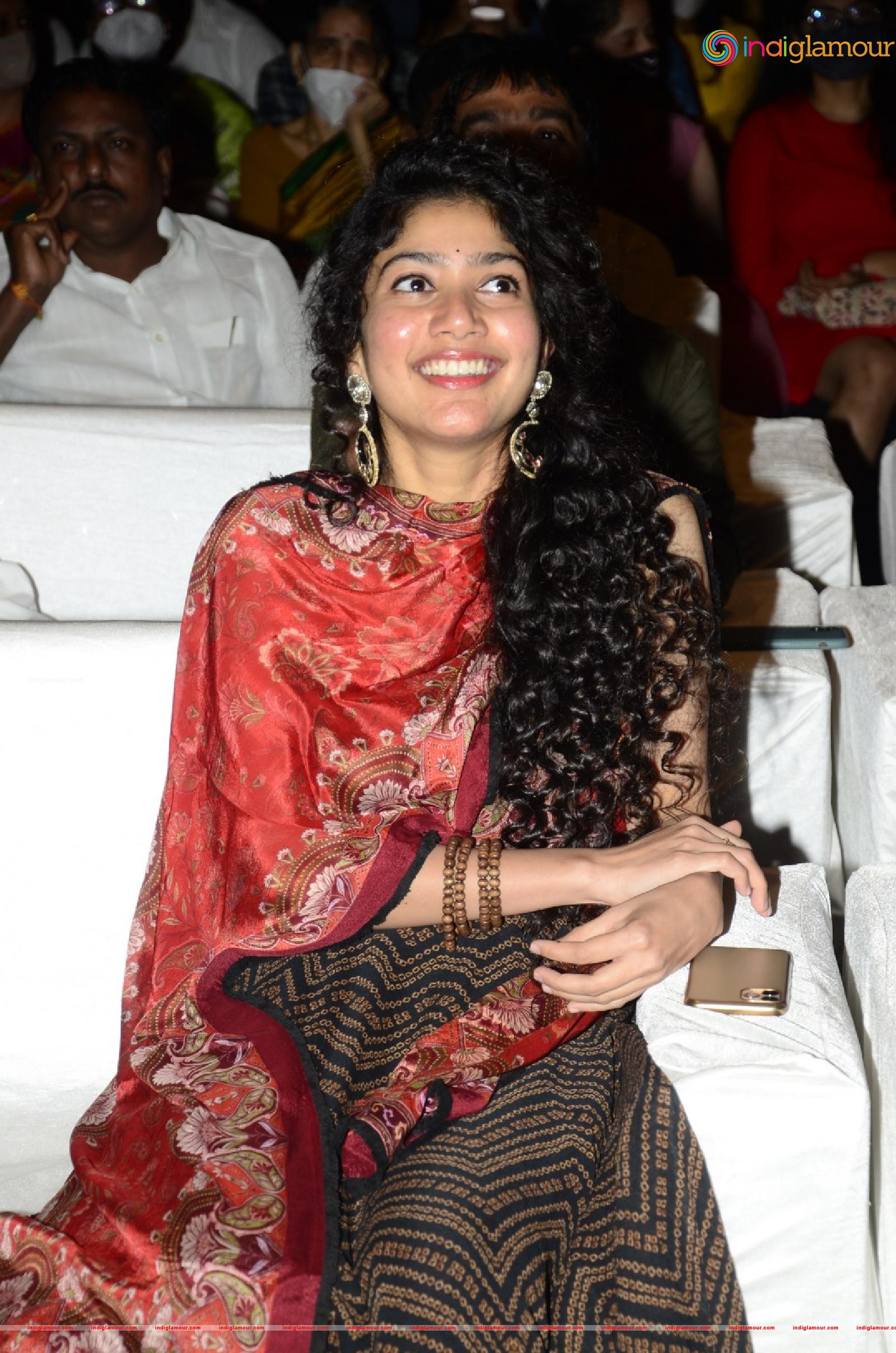 Sai Pallavi Actress hd photo