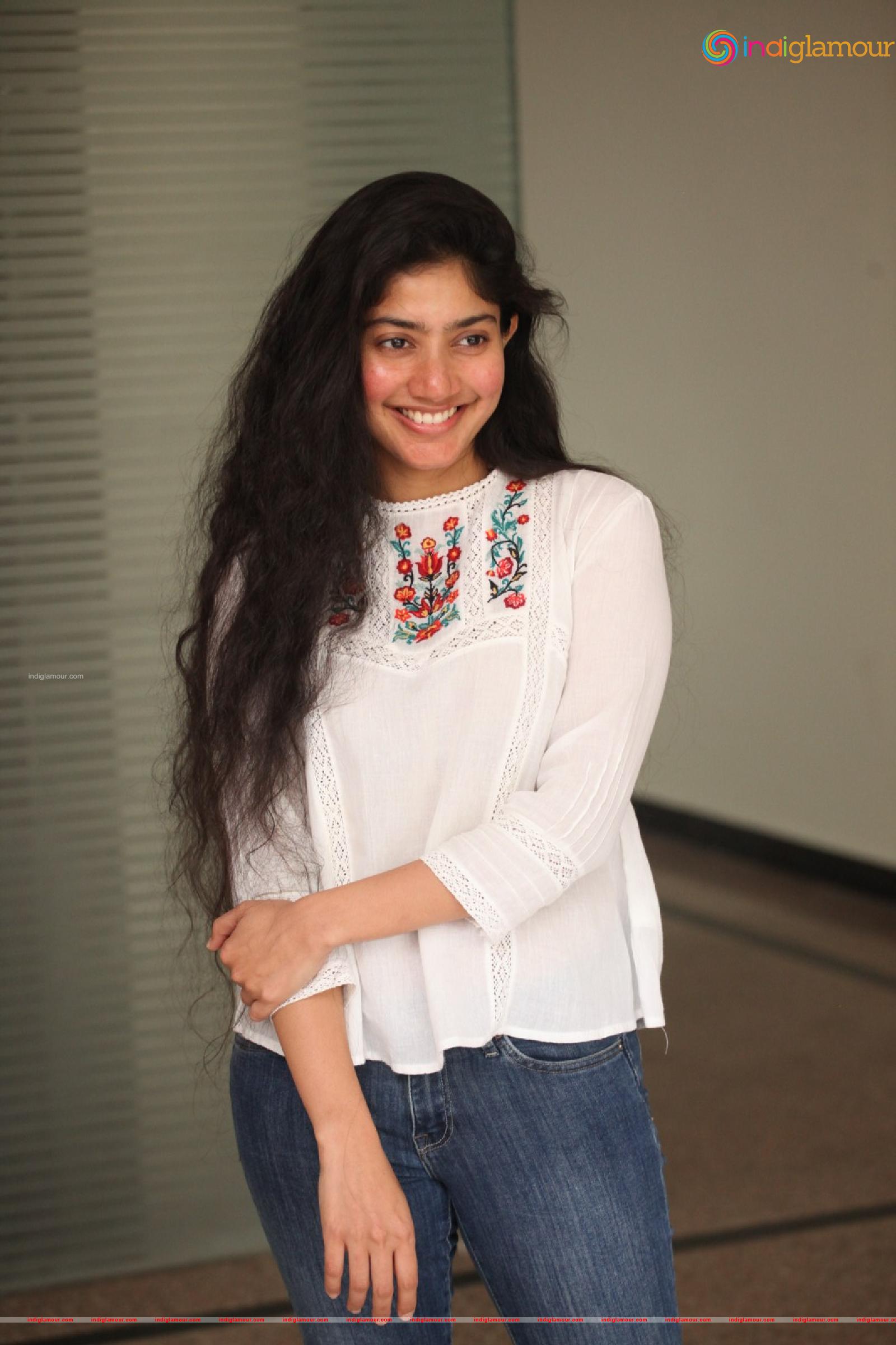 Sai Pallavi Actress hd photo