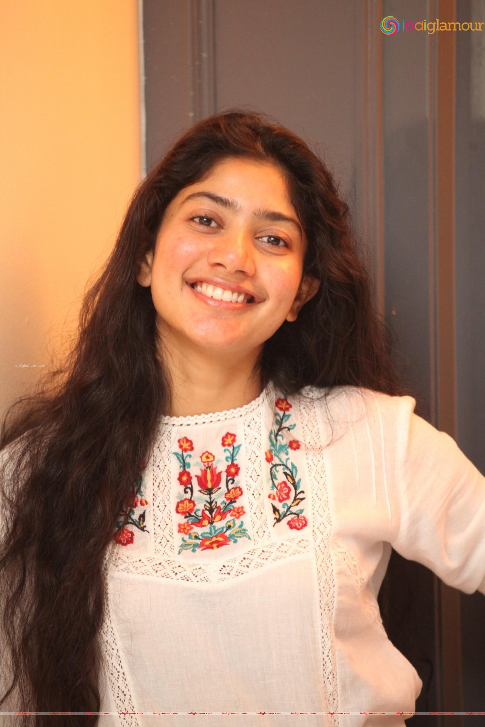 Sai Pallavi Actress hd photo