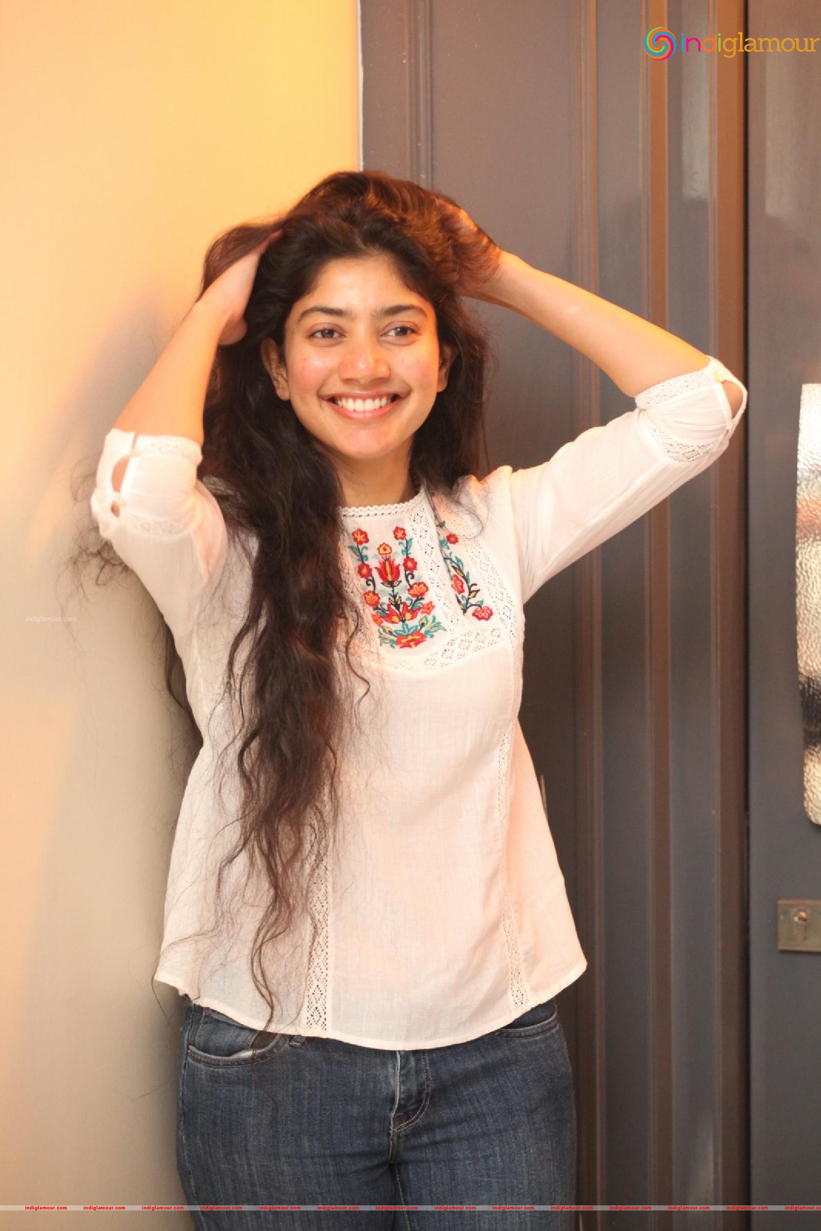 Sai Pallavi Actress hd photo