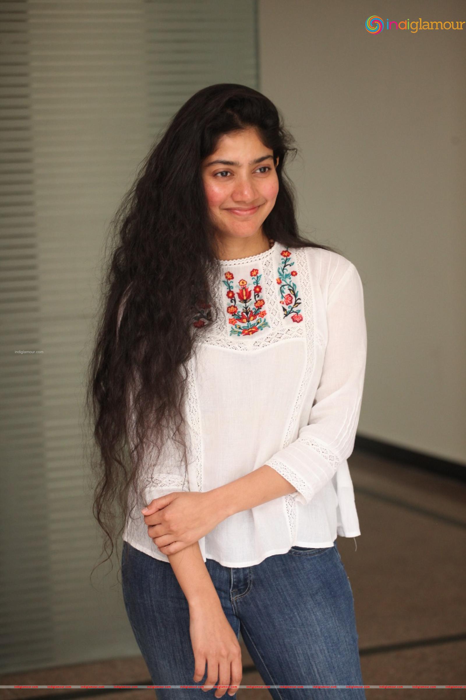 Sai Pallavi Actress hd photo