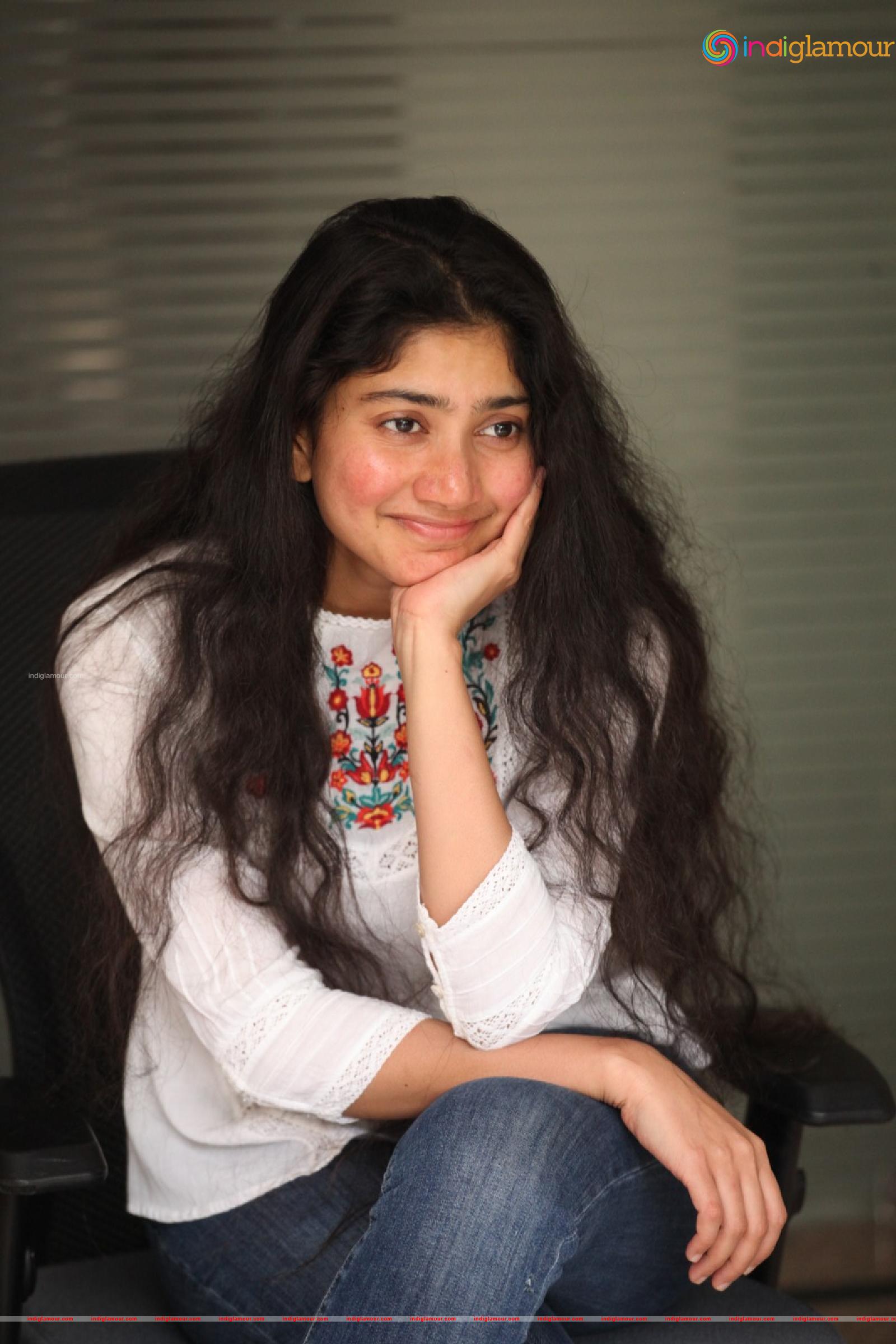 Sai Pallavi Actress hd photo