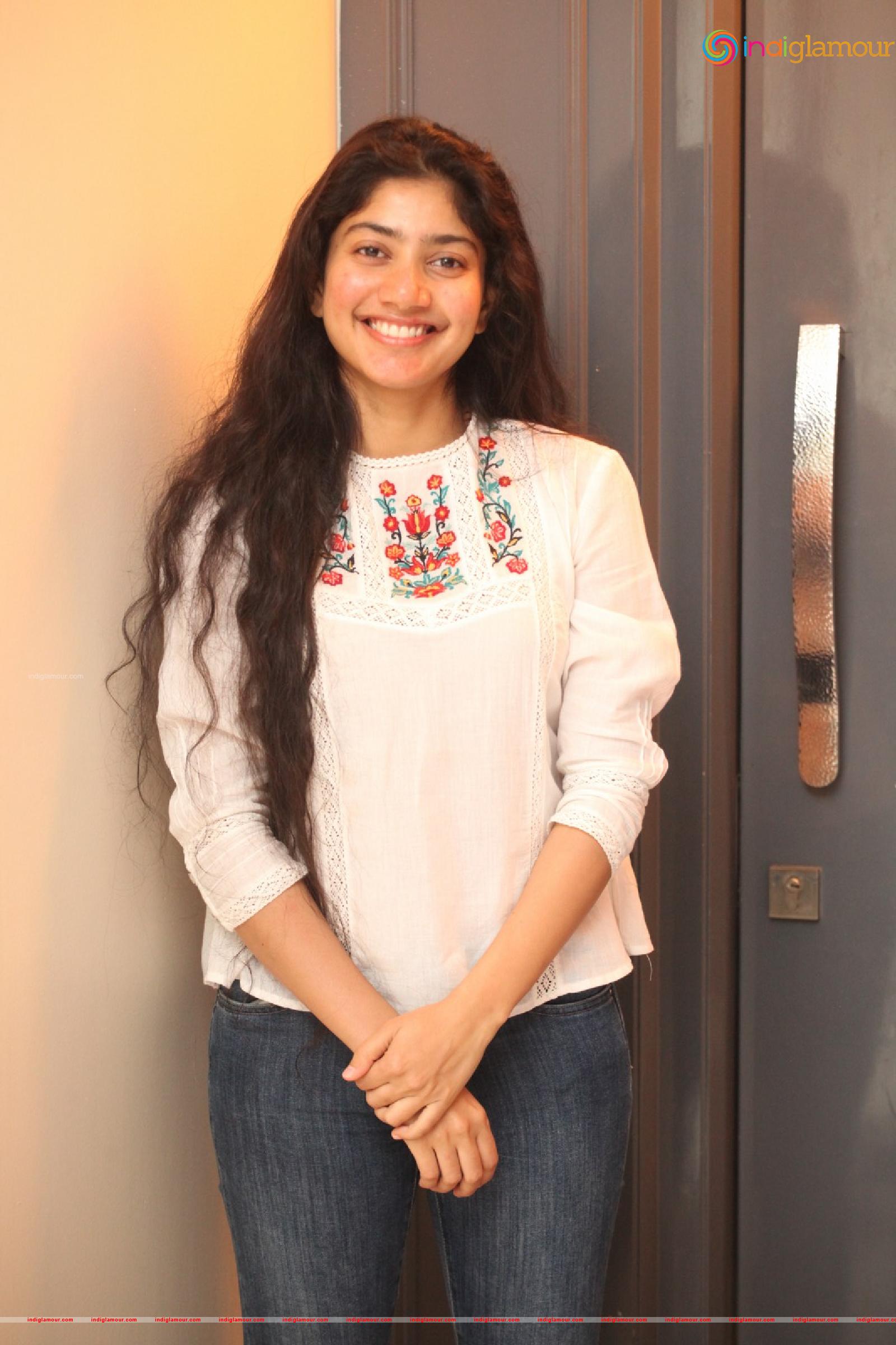 Sai Pallavi Actress hd photo