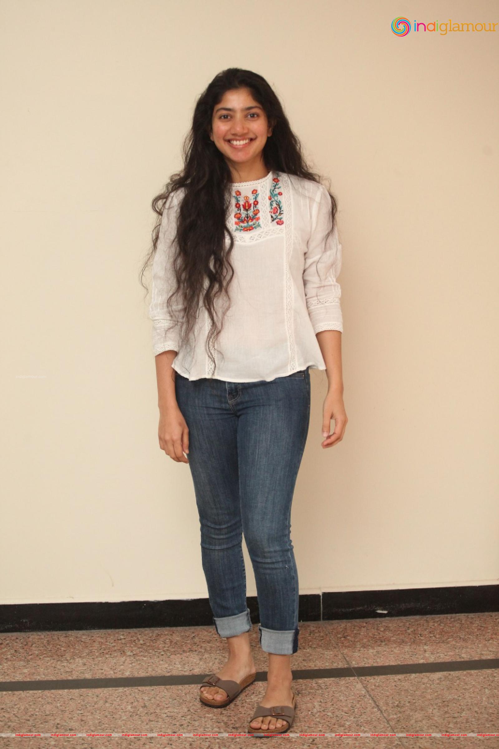 Sai Pallavi Actress hd photo