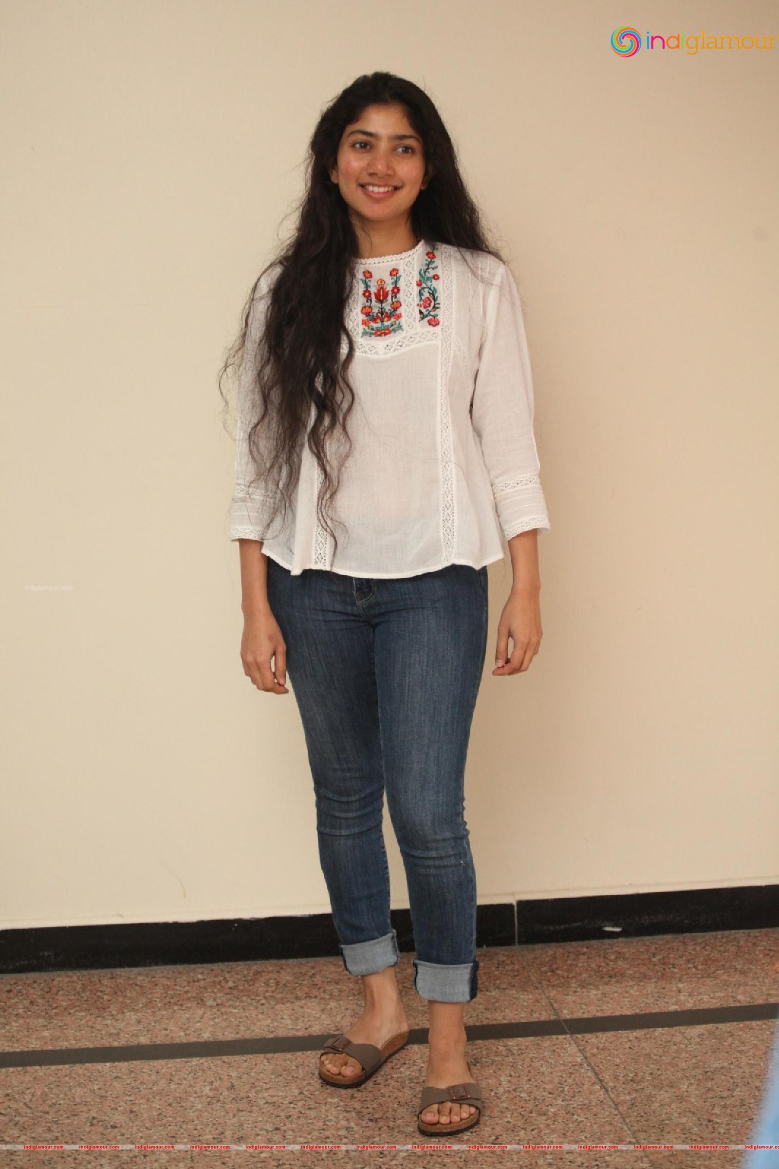 Sai Pallavi Actress hd photo