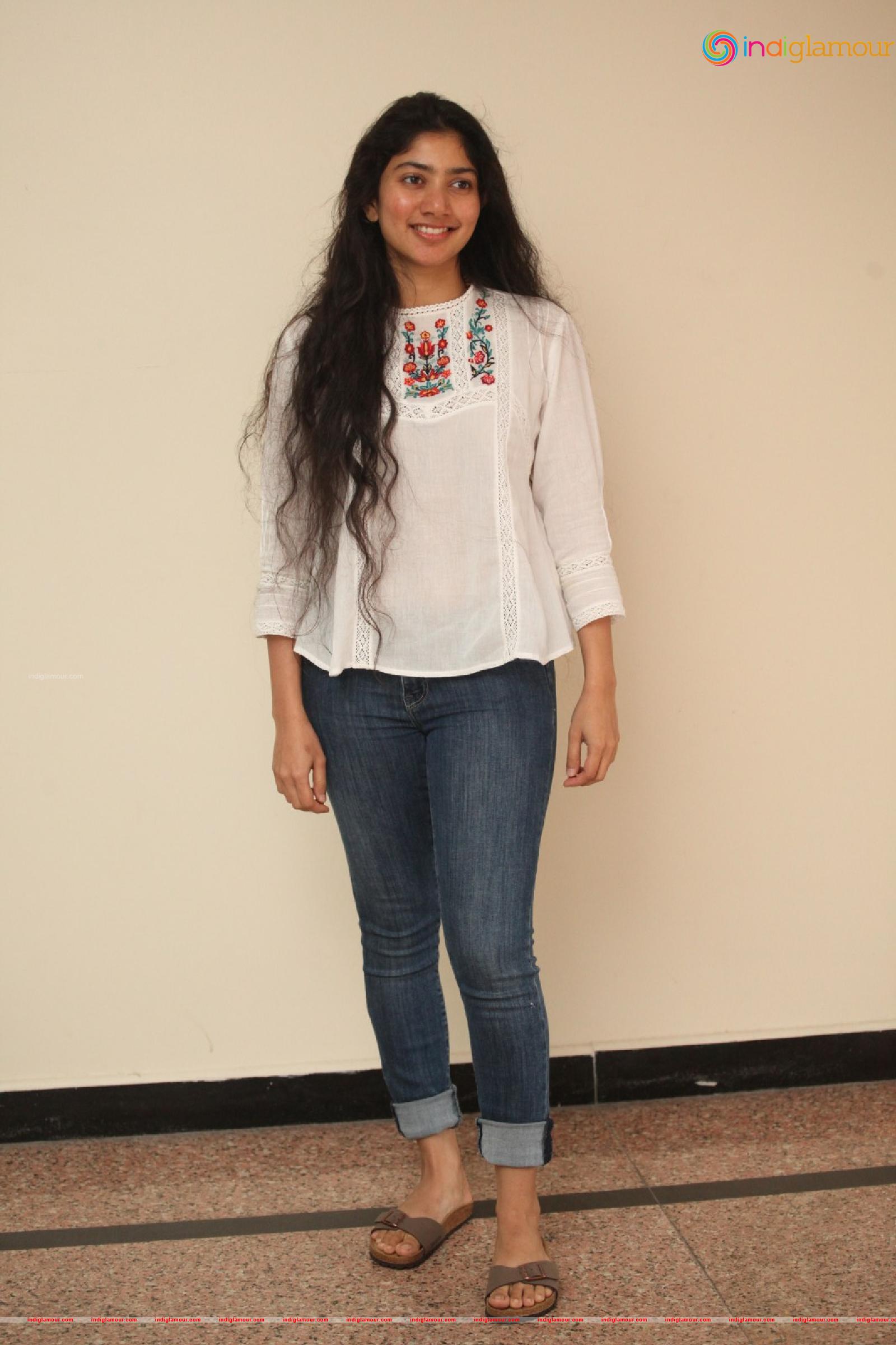 Sai Pallavi Actress hd photo