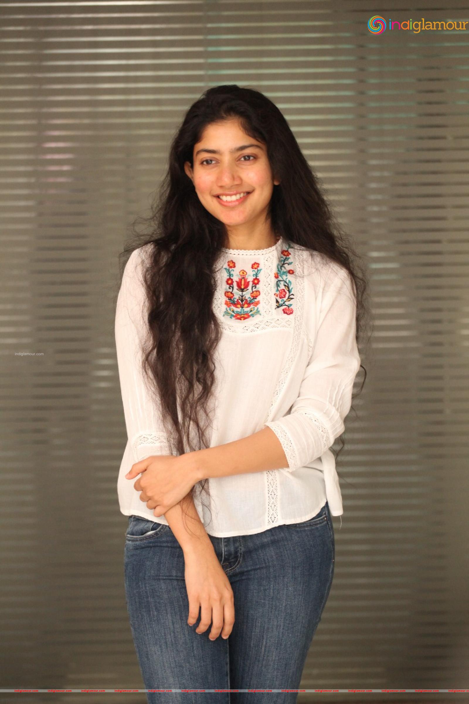 Sai Pallavi Actress hd photo