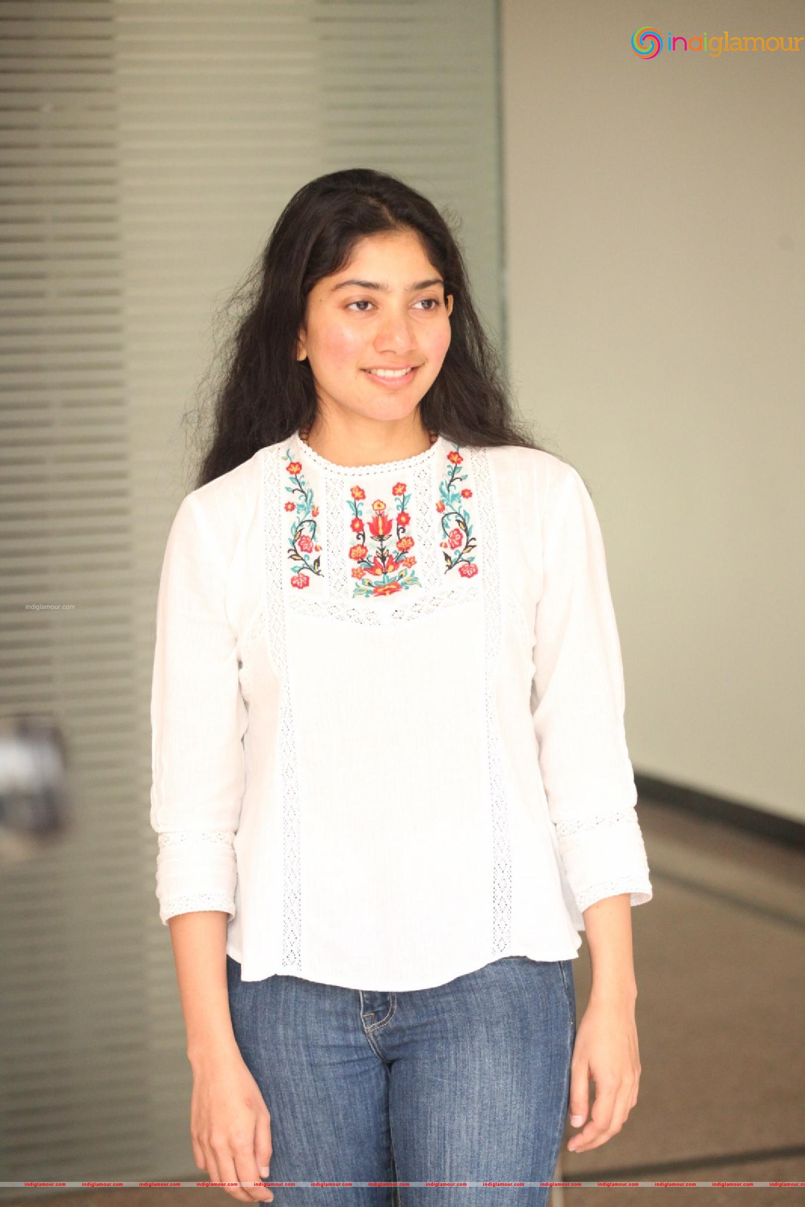 Sai Pallavi Actress hd photo