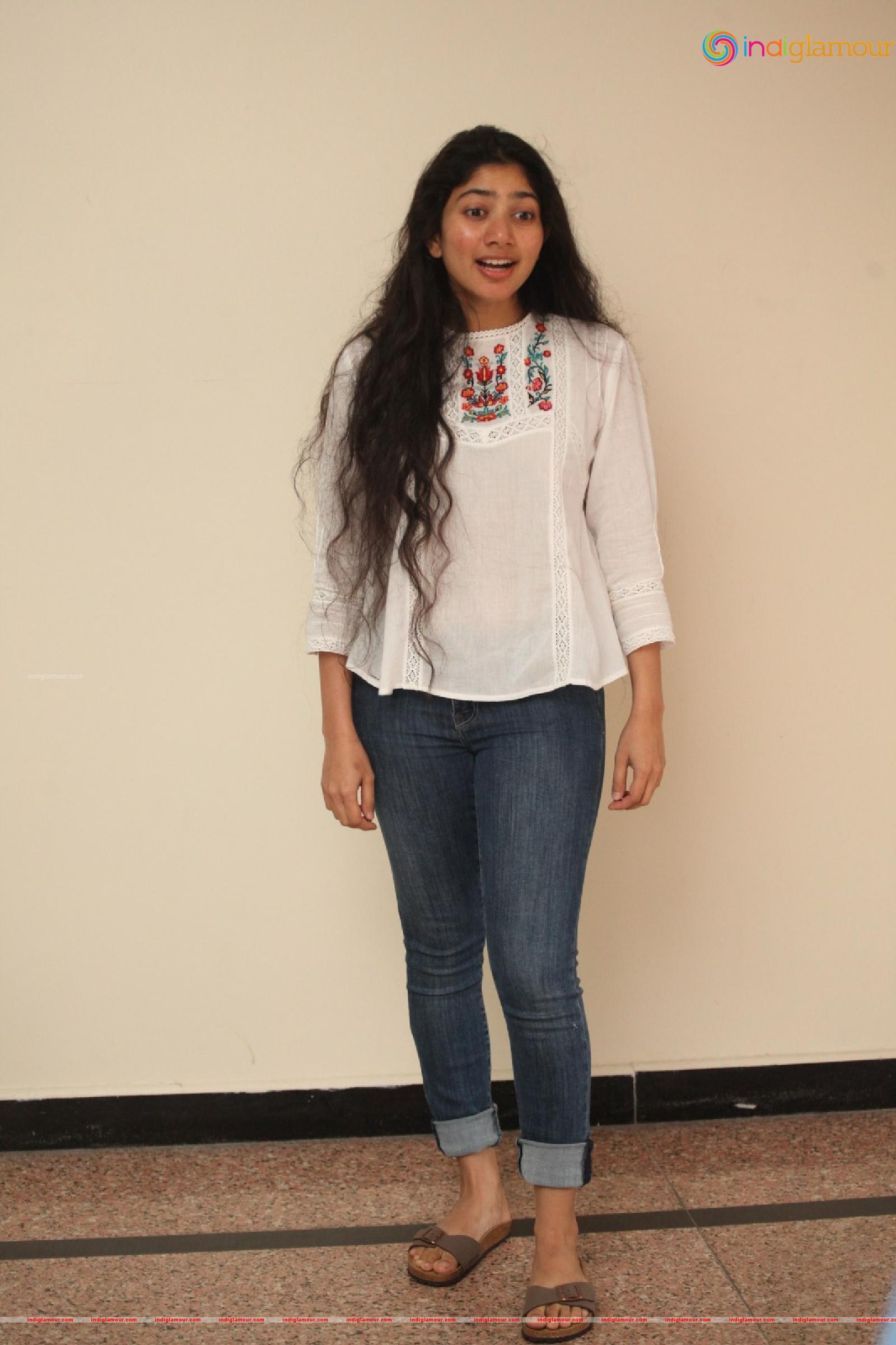 Sai Pallavi Actress hd photo